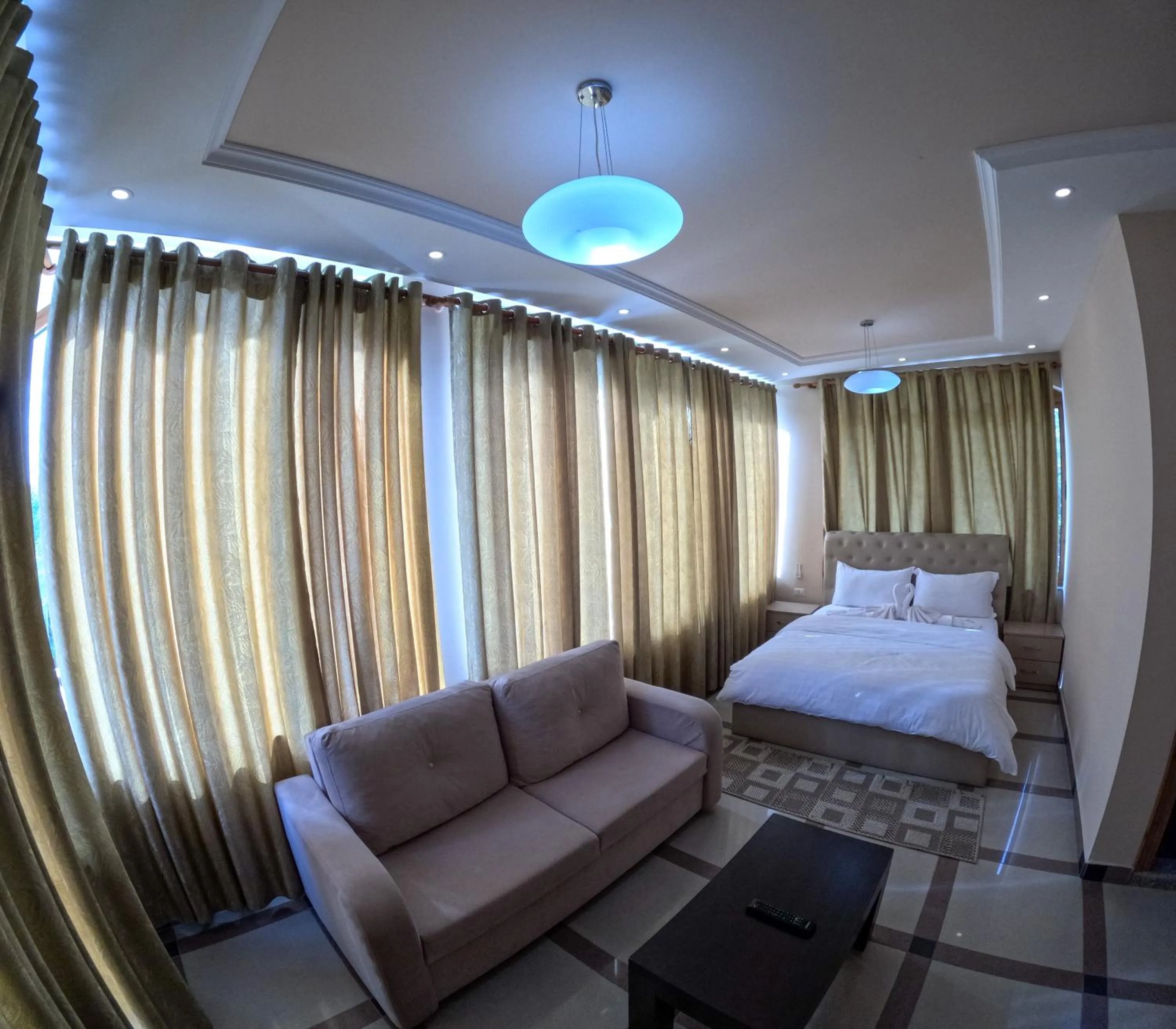 Photo of the whole room, Bed in Buna Park Hotel