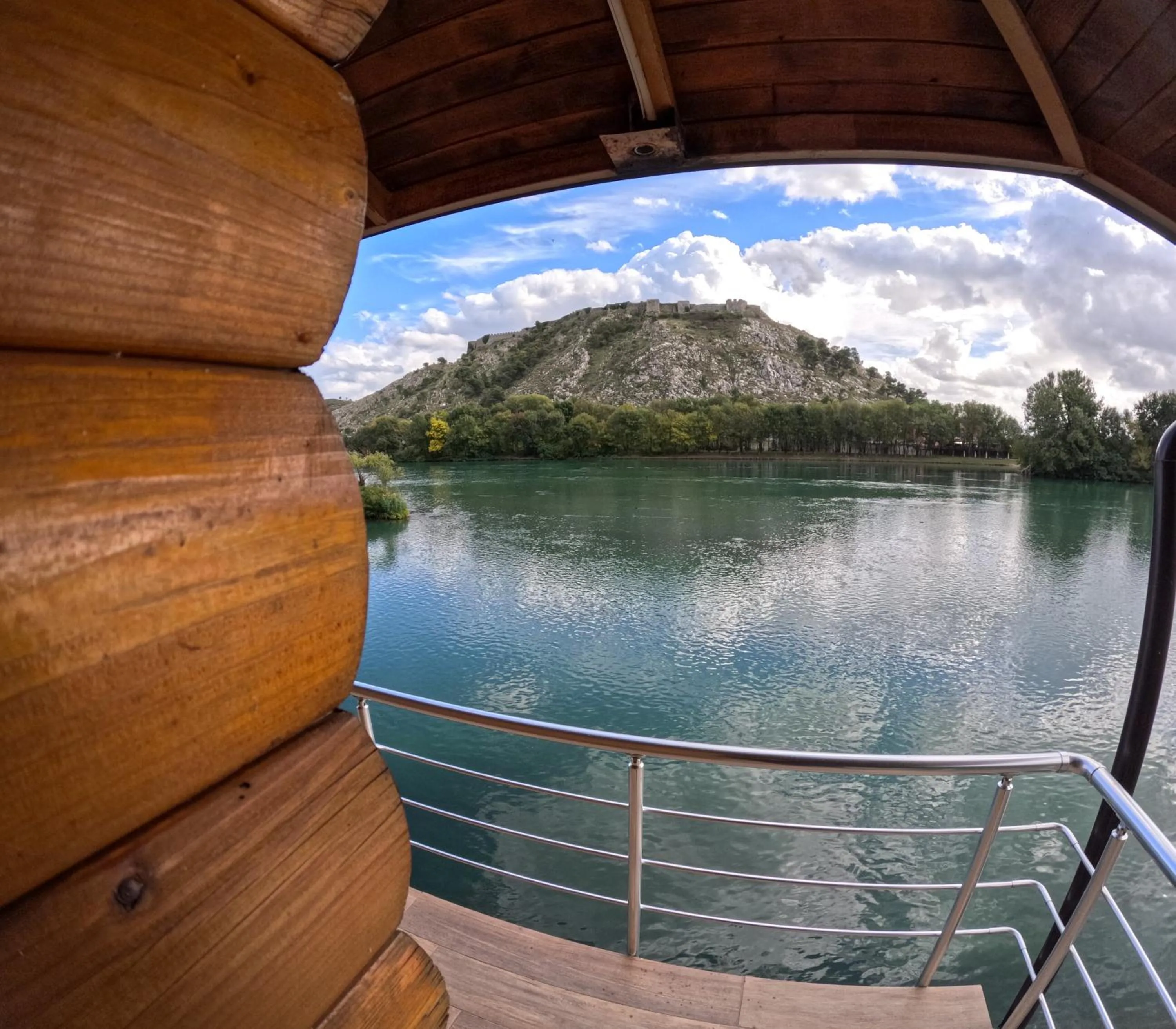 Lake view in Buna Park Hotel