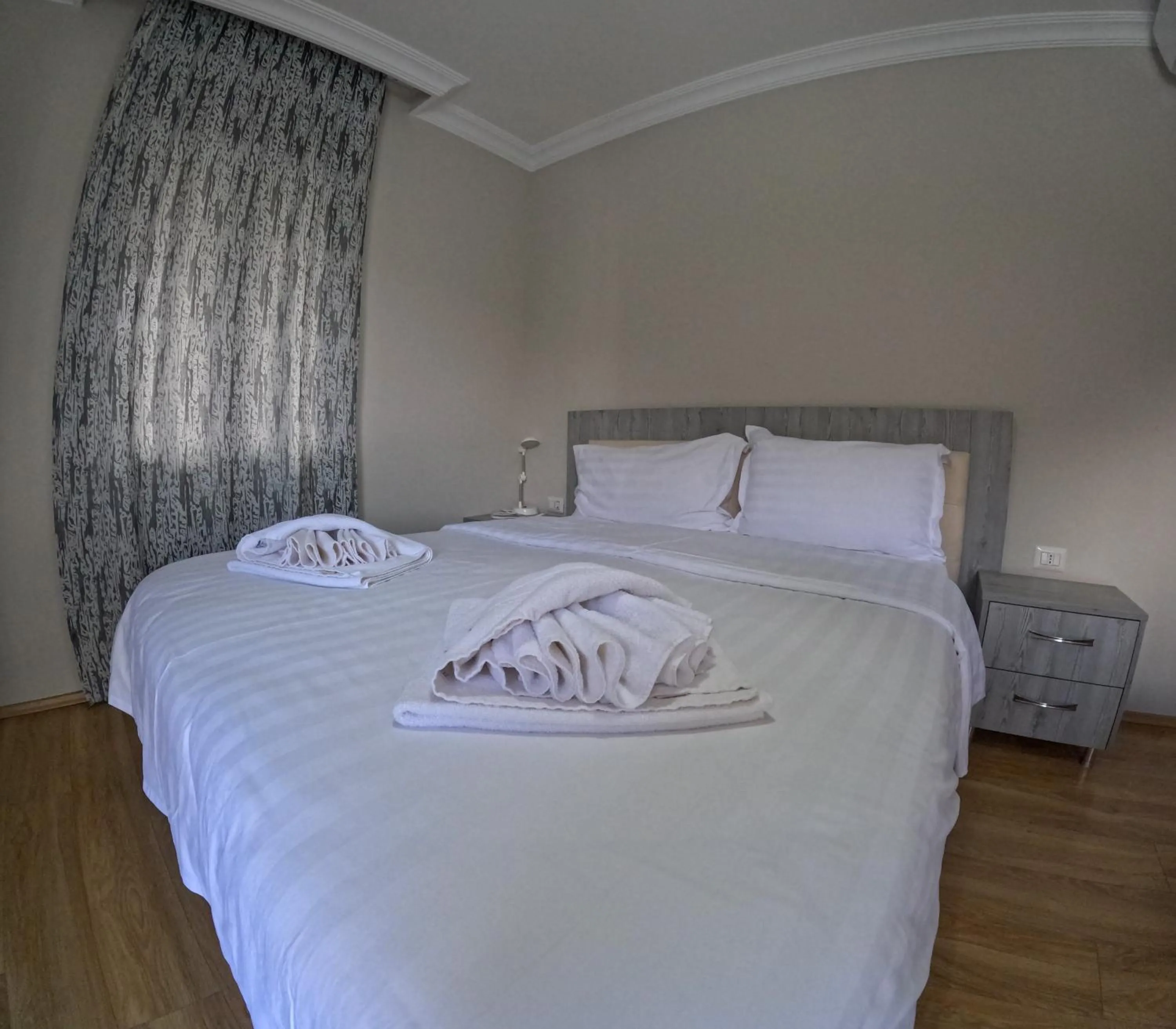 Photo of the whole room, Bed in Buna Park Hotel