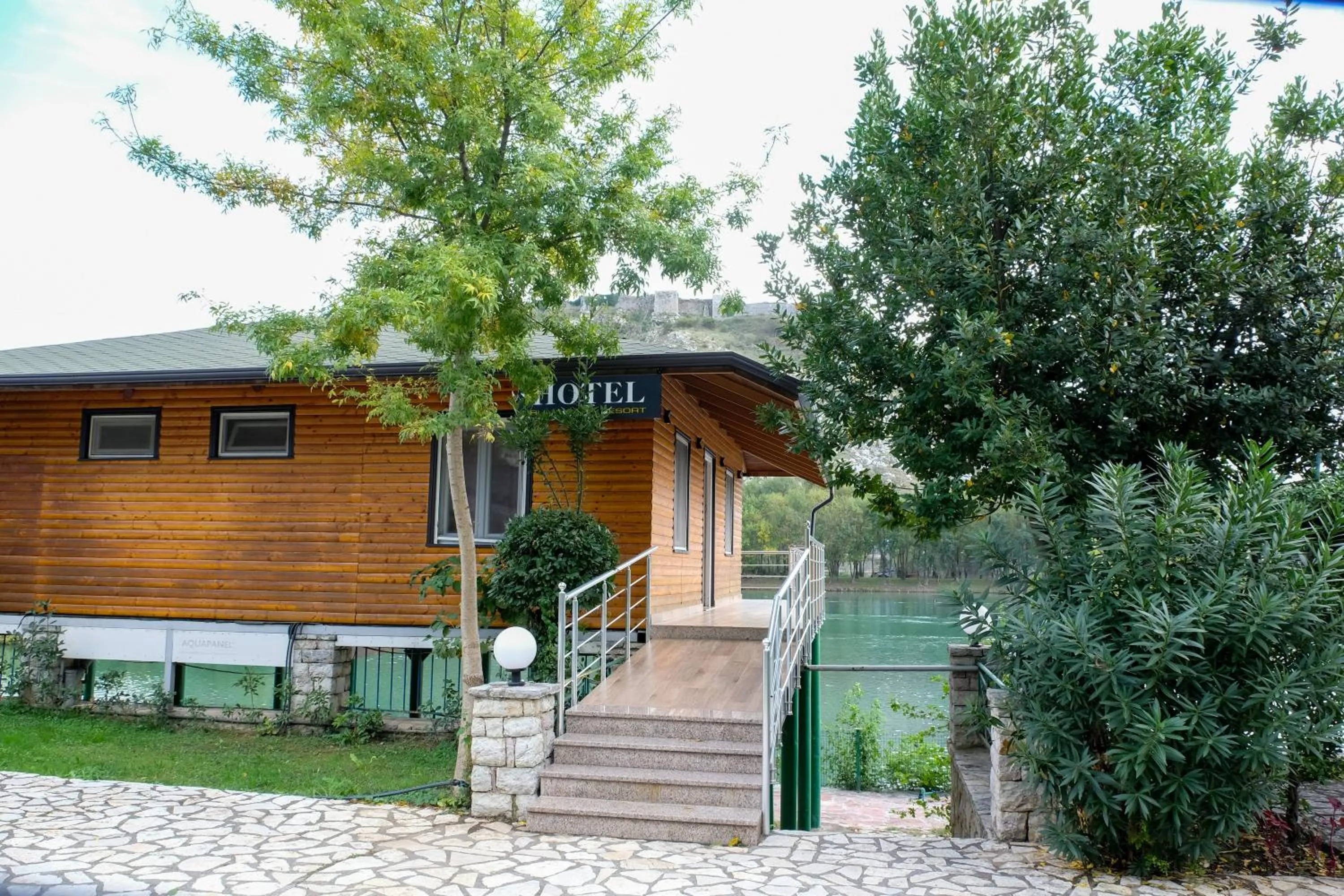 Property building in Buna Park Hotel