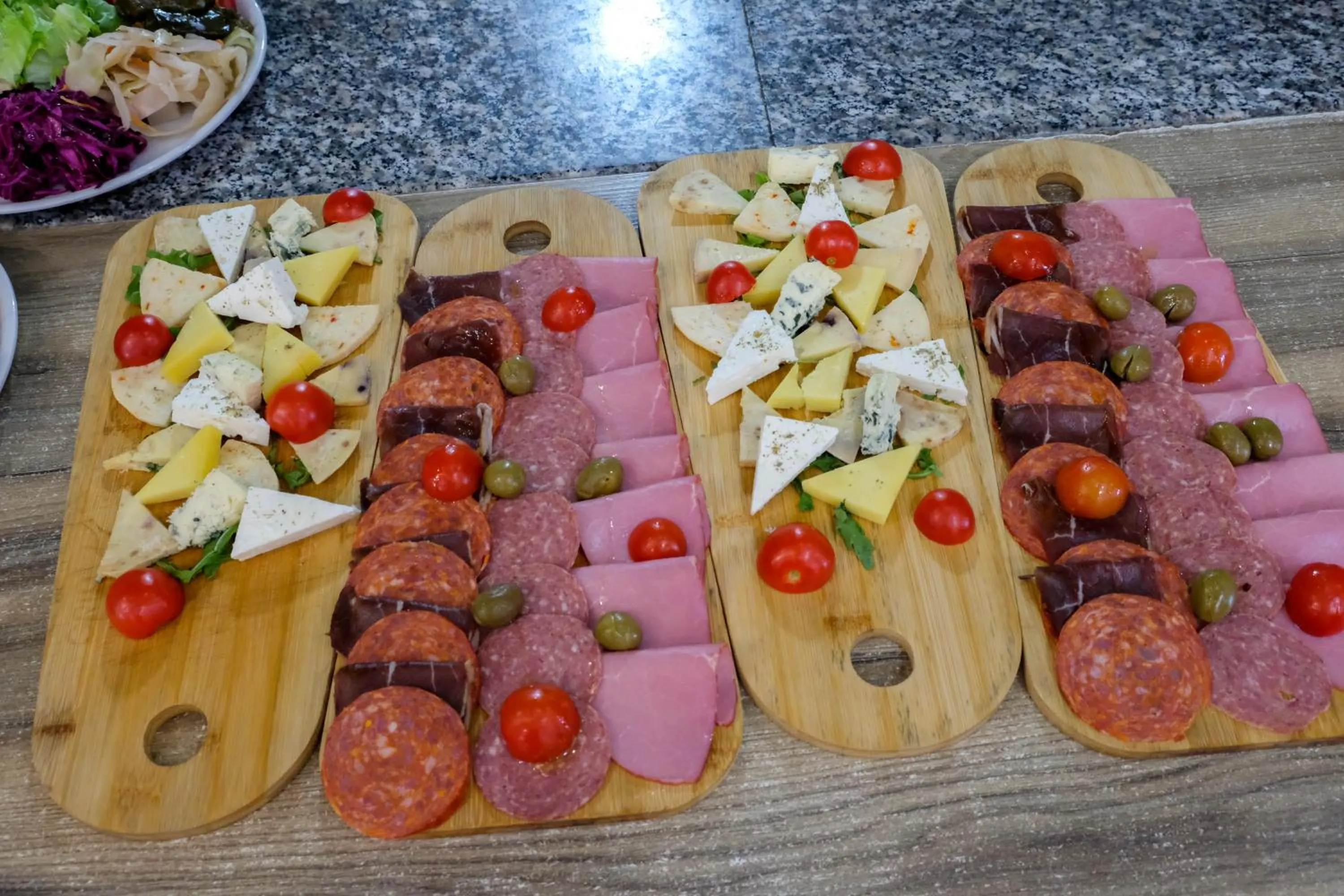 Buffet breakfast in Buna Park Hotel