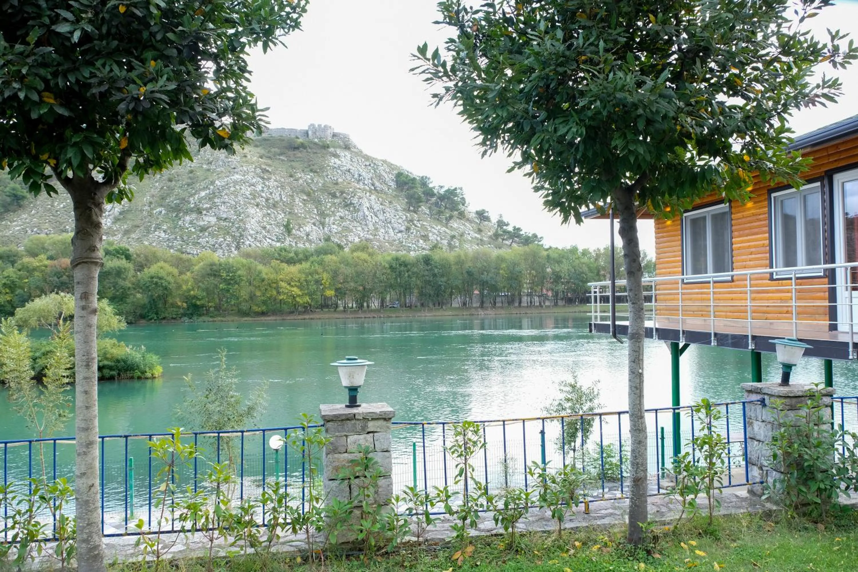 Lake view in Buna Park Hotel