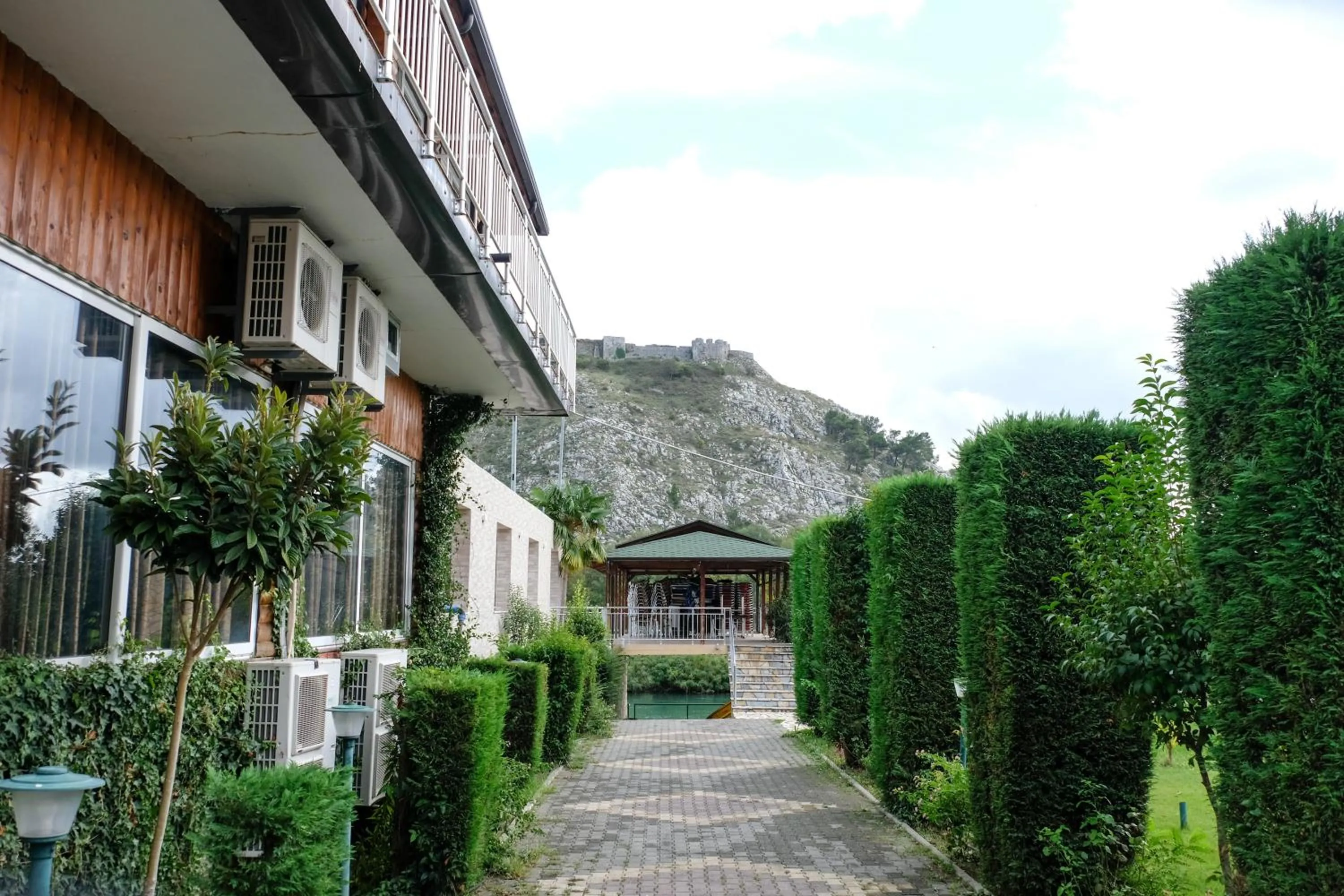 Property building in Buna Park Hotel