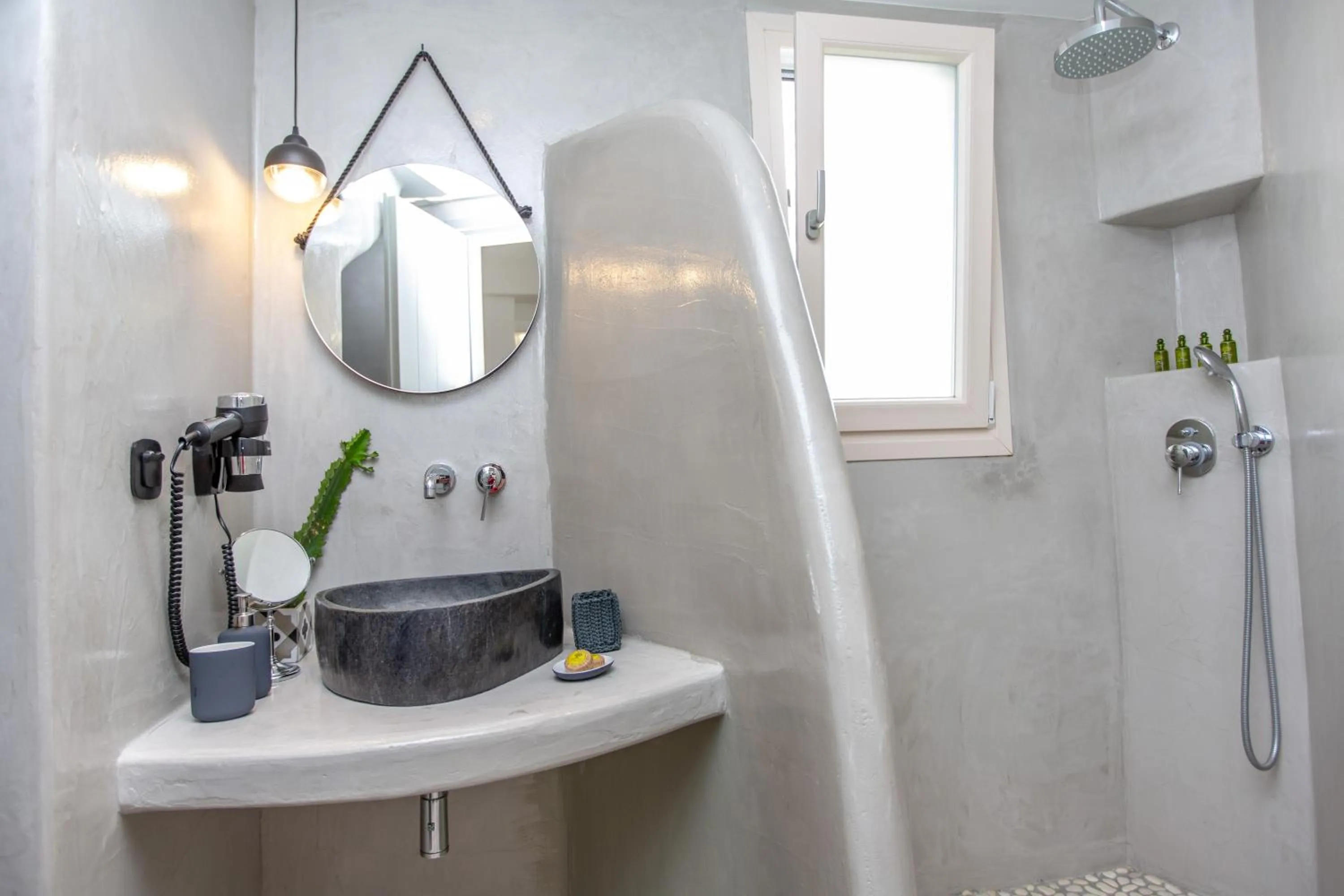 Shower in Emery Hotel