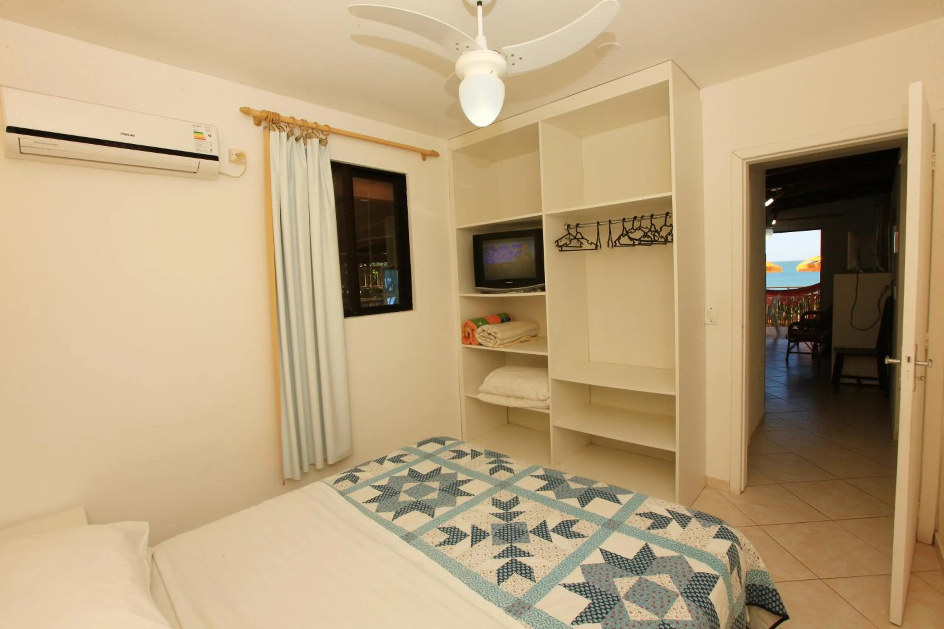 Bedroom, Bed in Pousada Hibisco