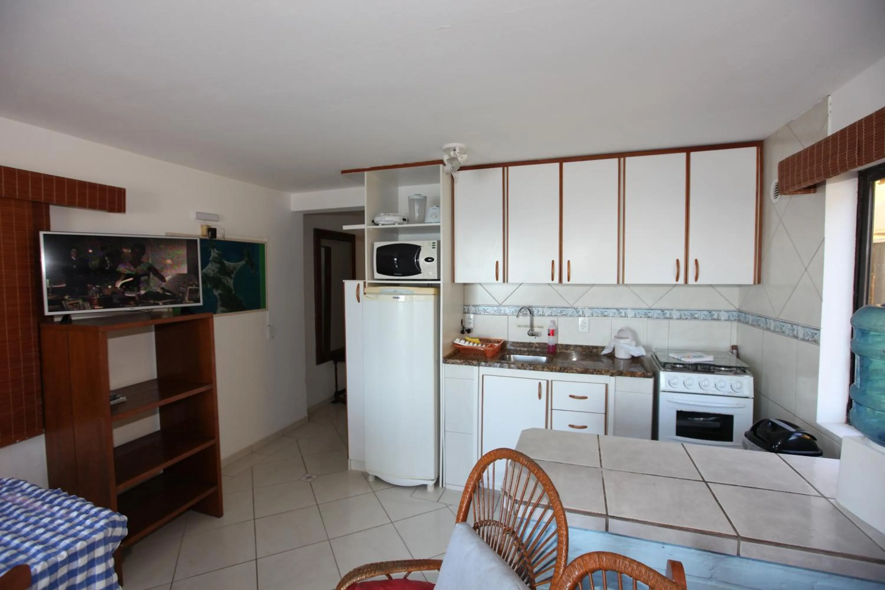 Kitchen or kitchenette in Pousada Hibisco