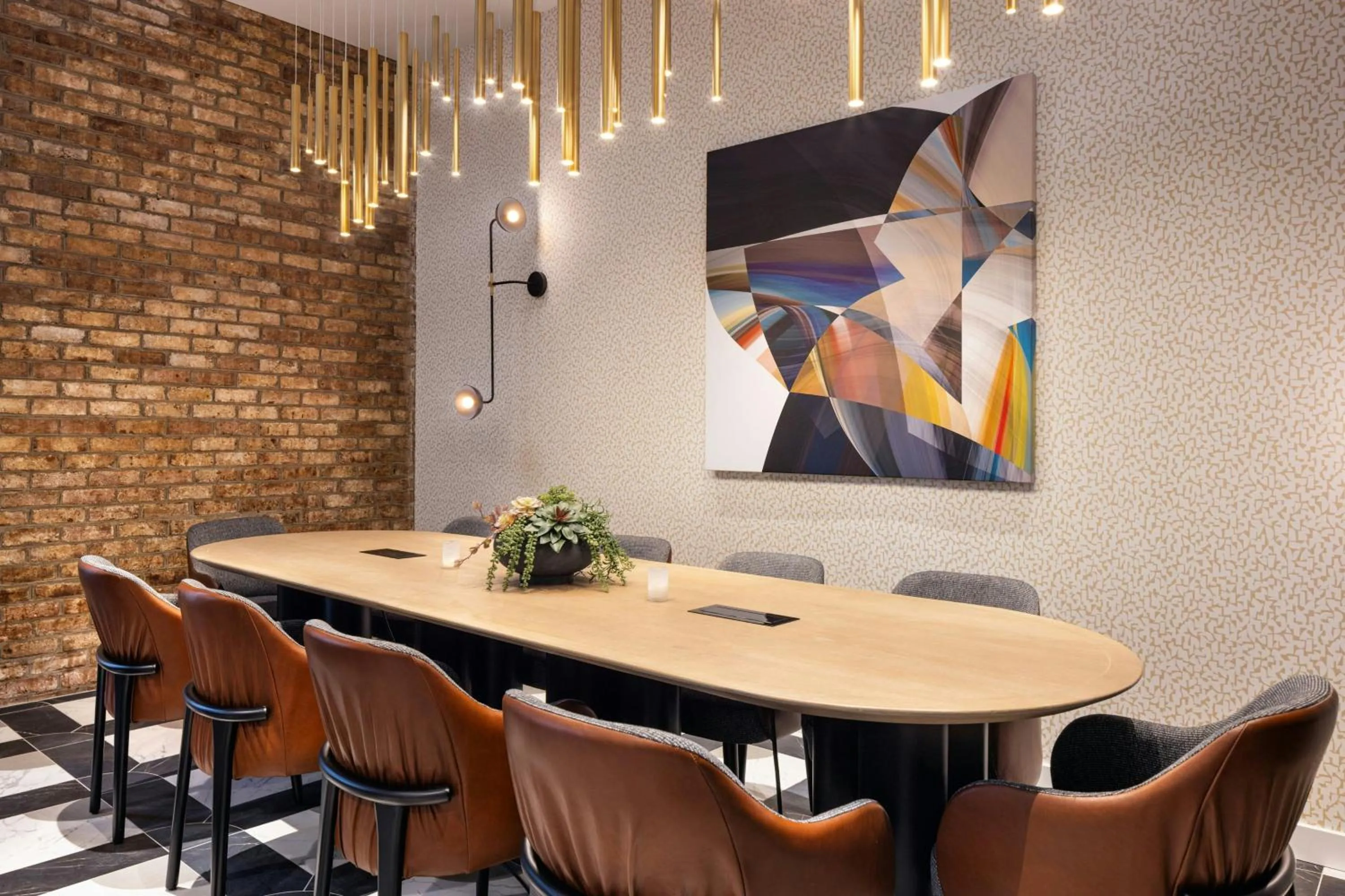 Restaurant/places to eat in Sheraton Minneapolis Downtown Convention Center