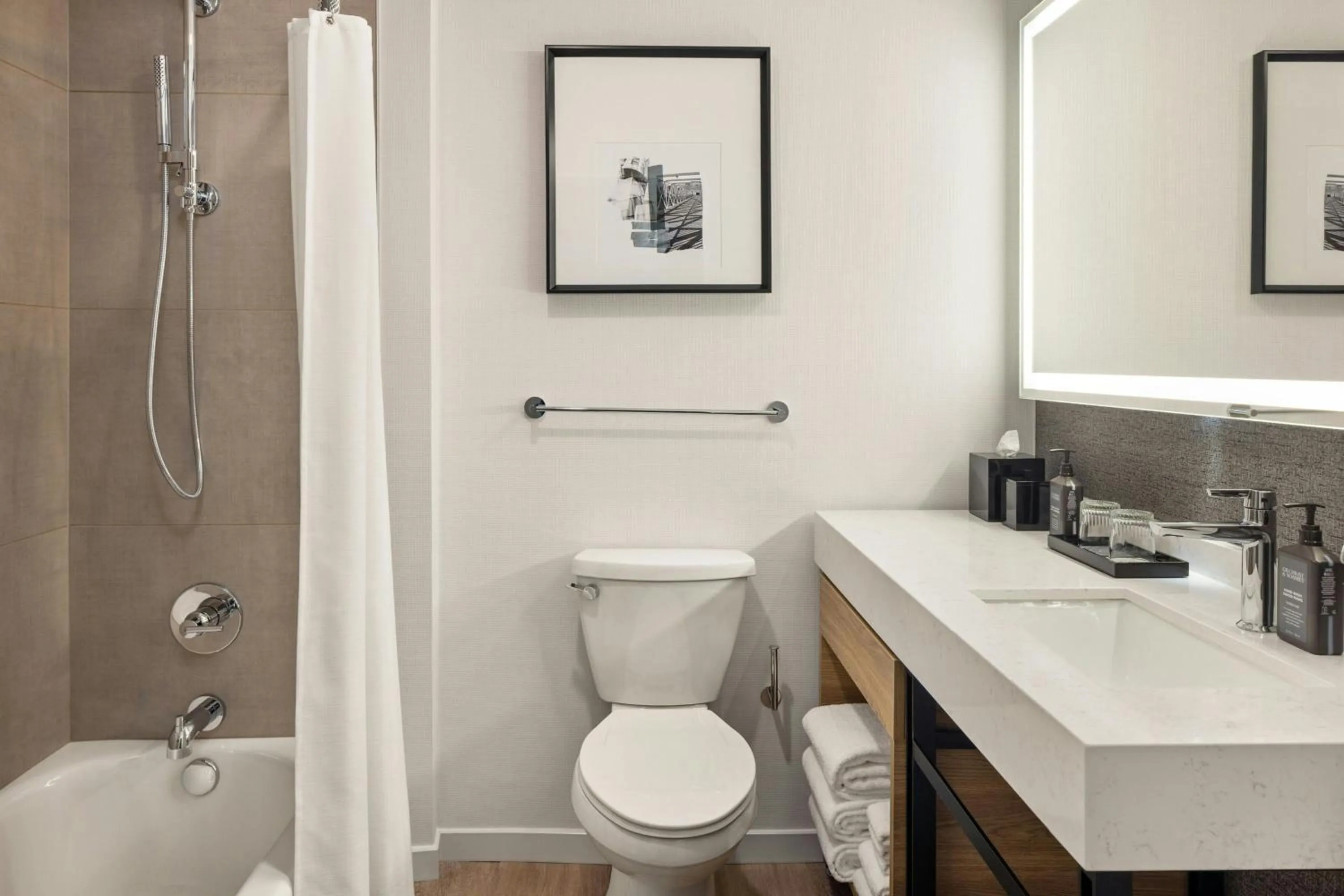 Bathroom in Sheraton Minneapolis Downtown Convention Center