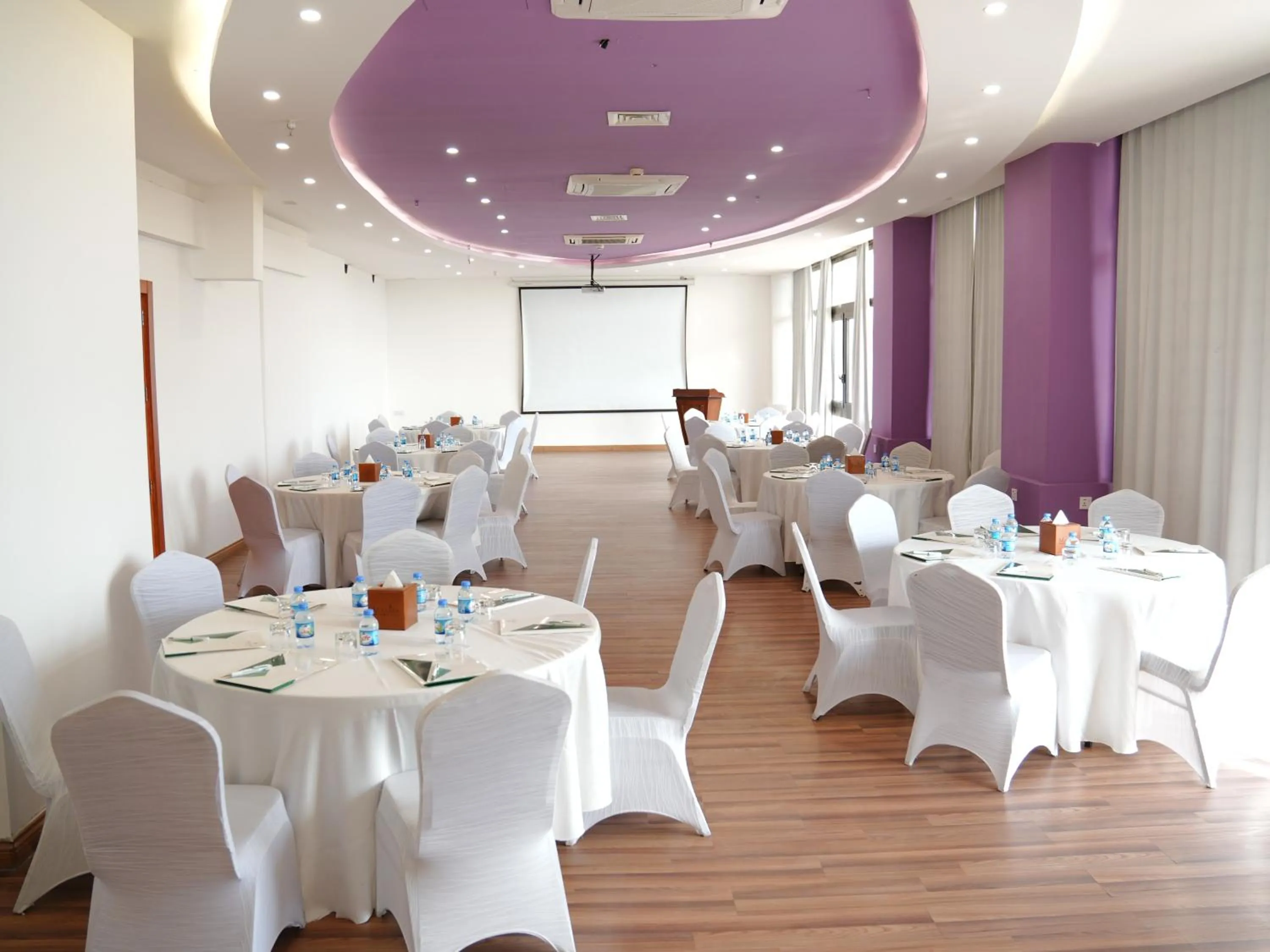 Meeting/conference room in Masaya By Emerald
