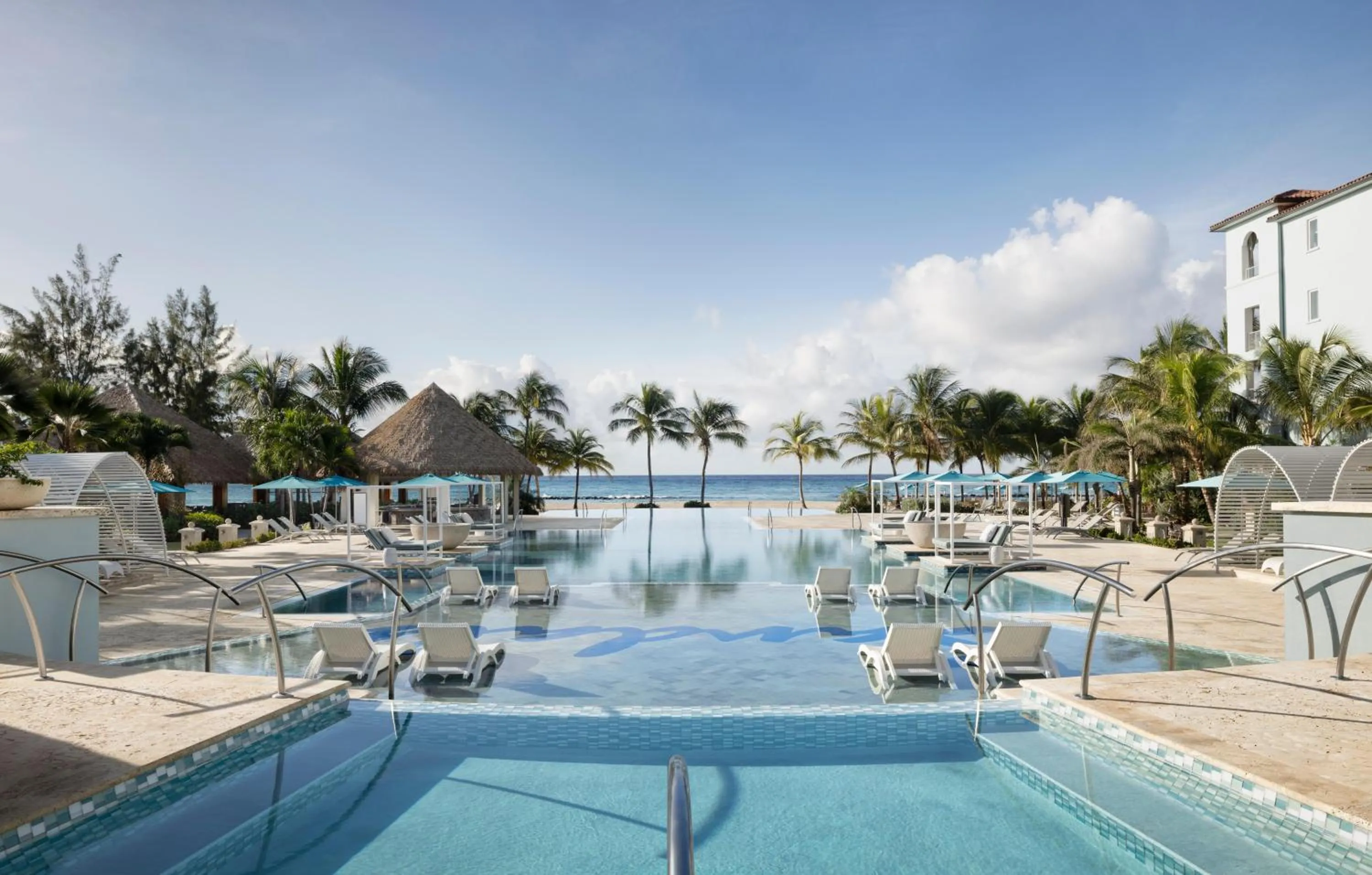 Swimming pool in Sandals Royal Barbados All Inclusive - Couples Only