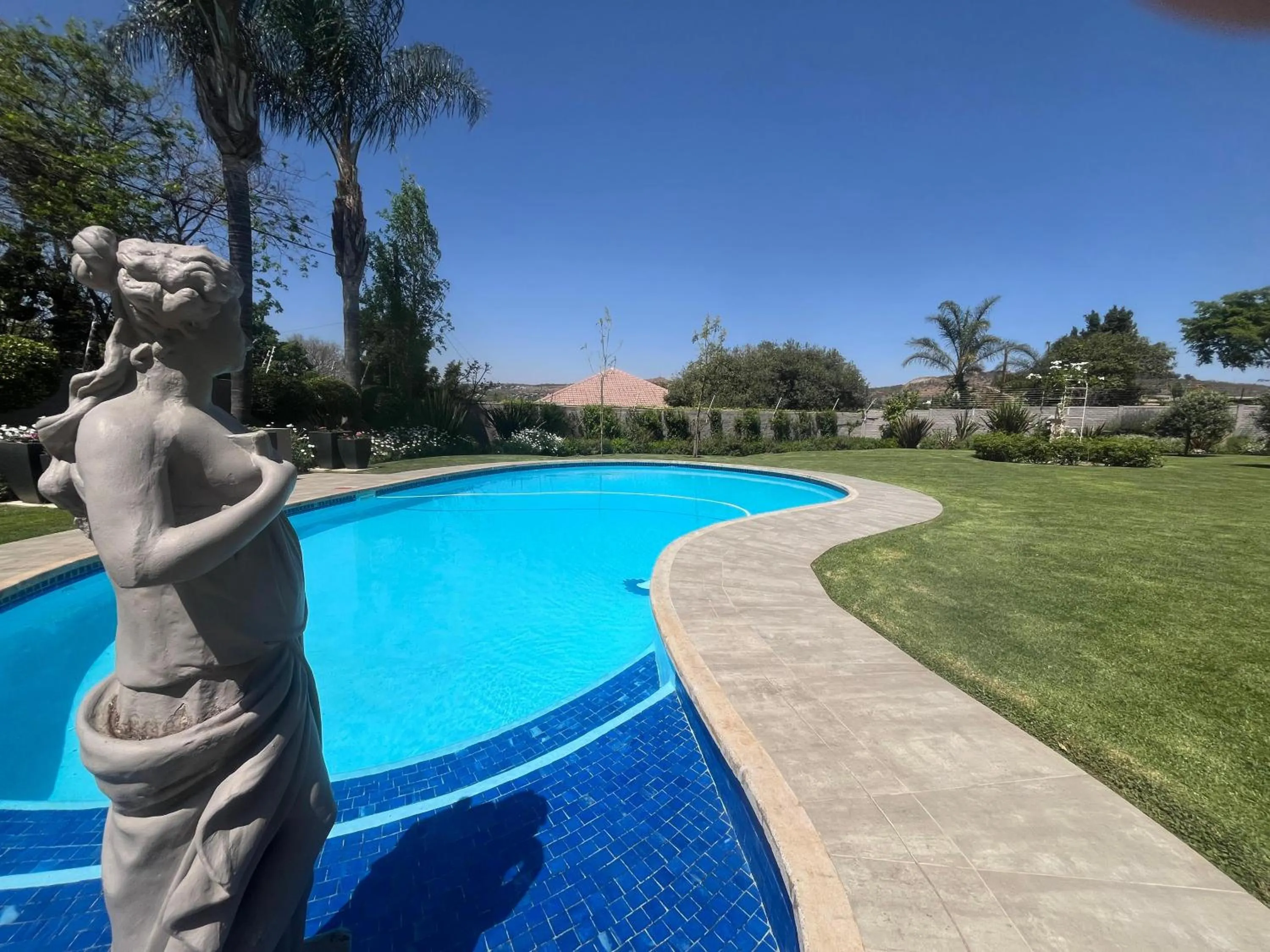 Swimming pool in La Vida Luka - Luxury Guesthouse