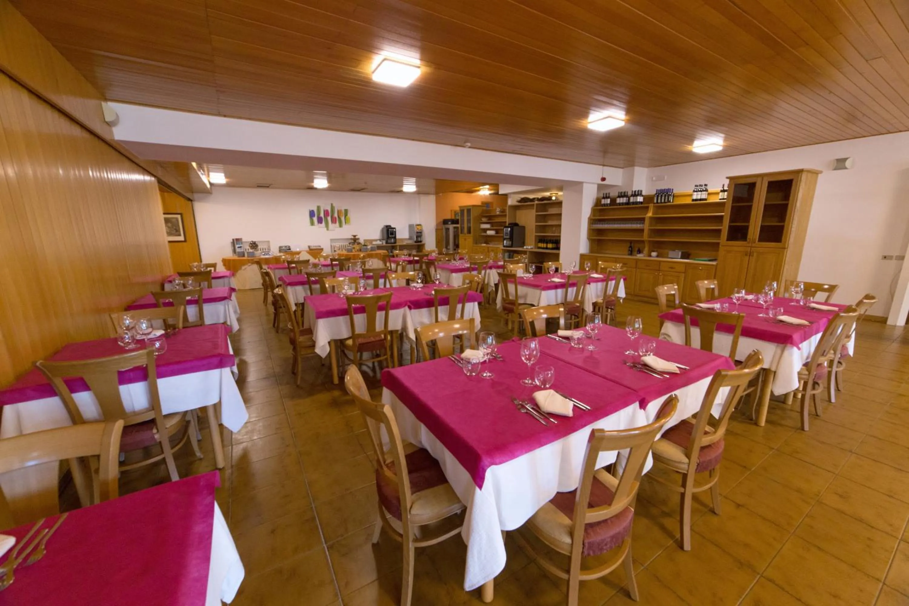 Restaurant/places to eat in Hotel Sancamillo