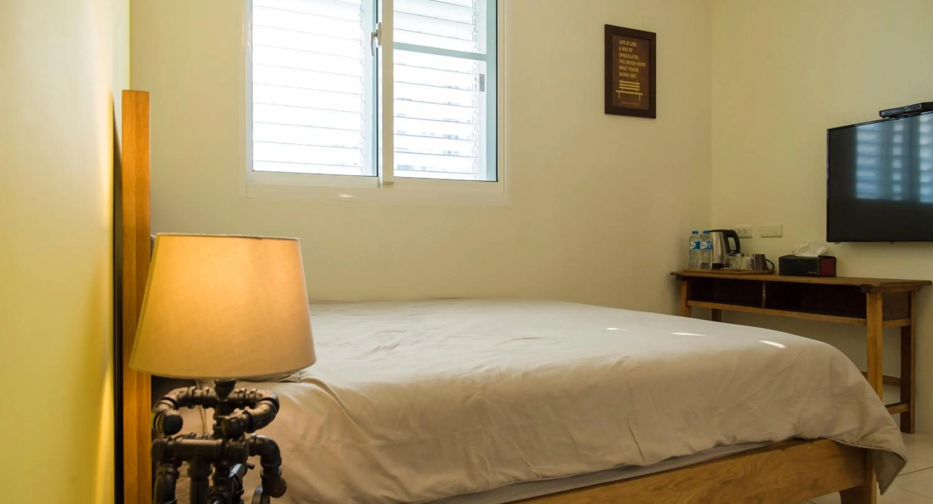 Photo of the whole room, Bed in Iron St. House