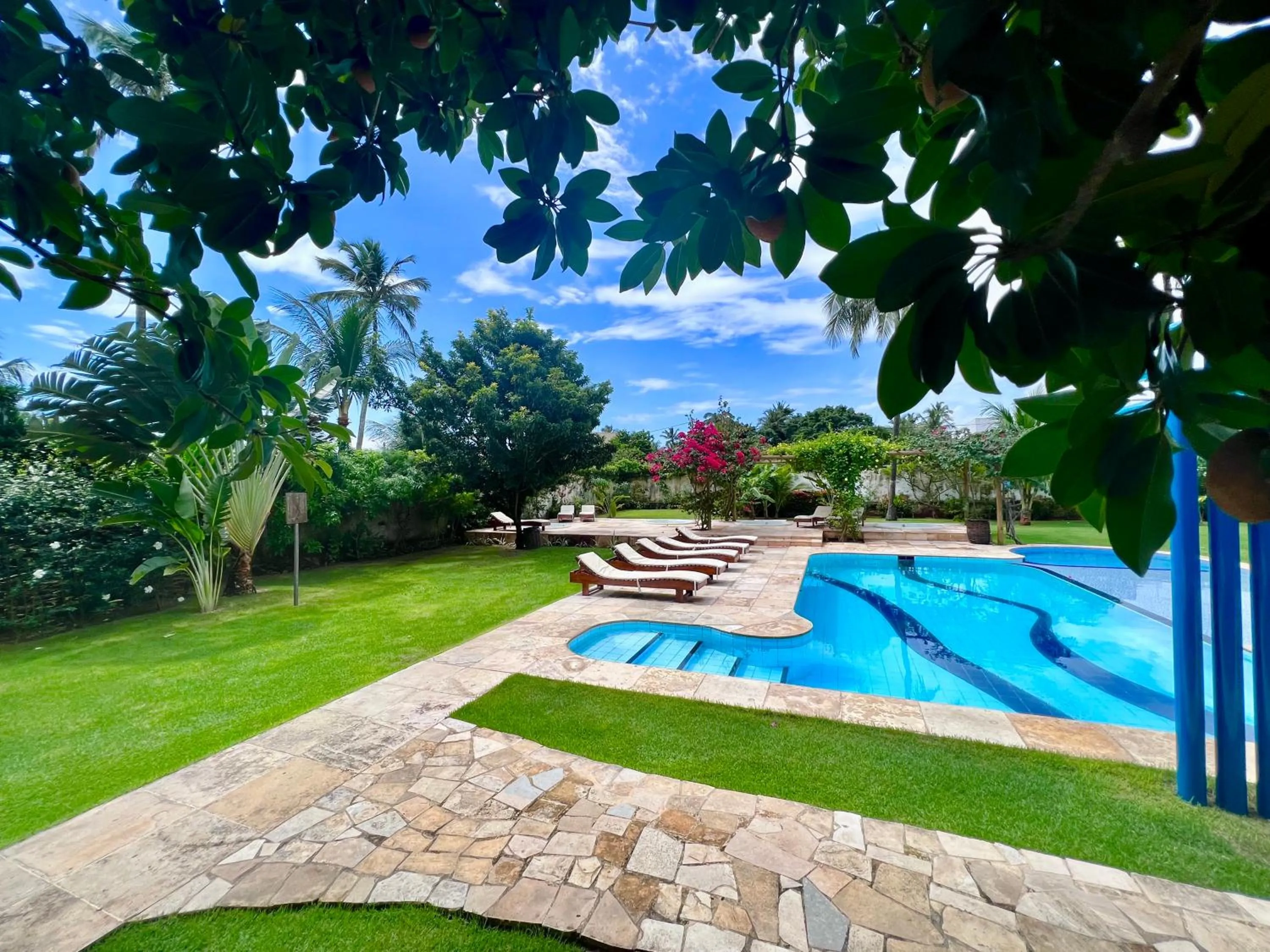 Garden in Tucano Pousada