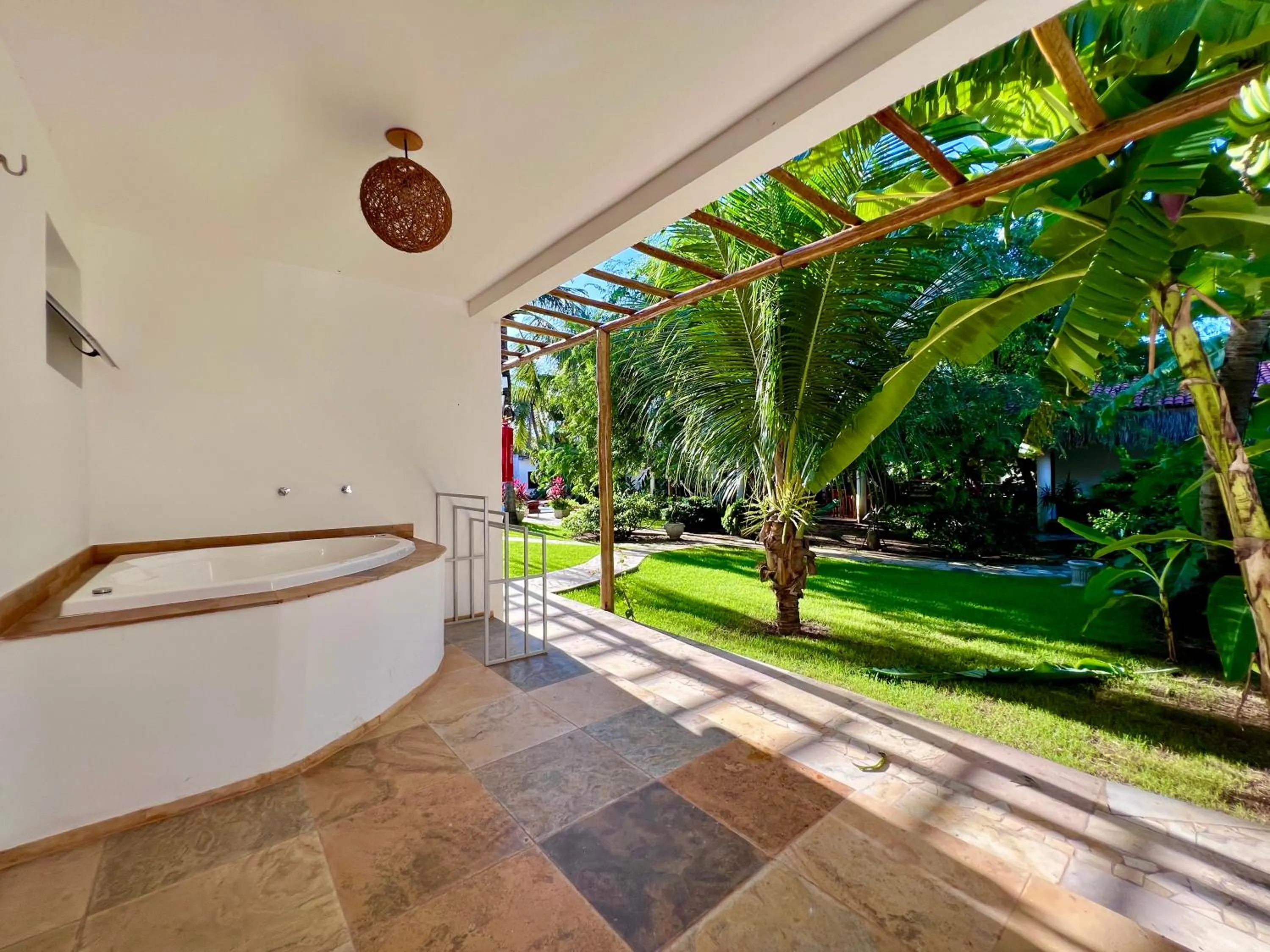 Garden view in Tucano Pousada