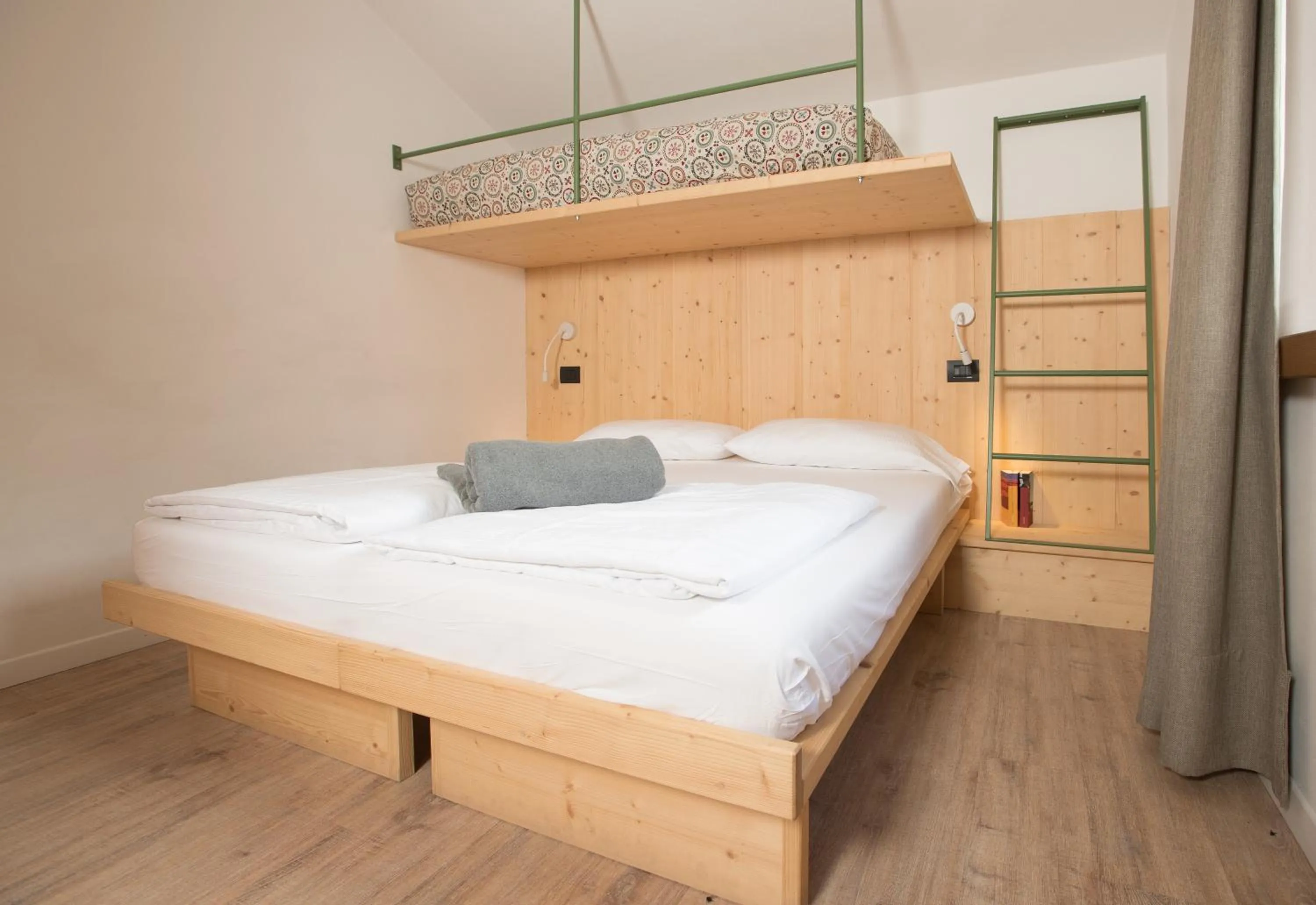 Bedroom, Bed in Ostello Alpino