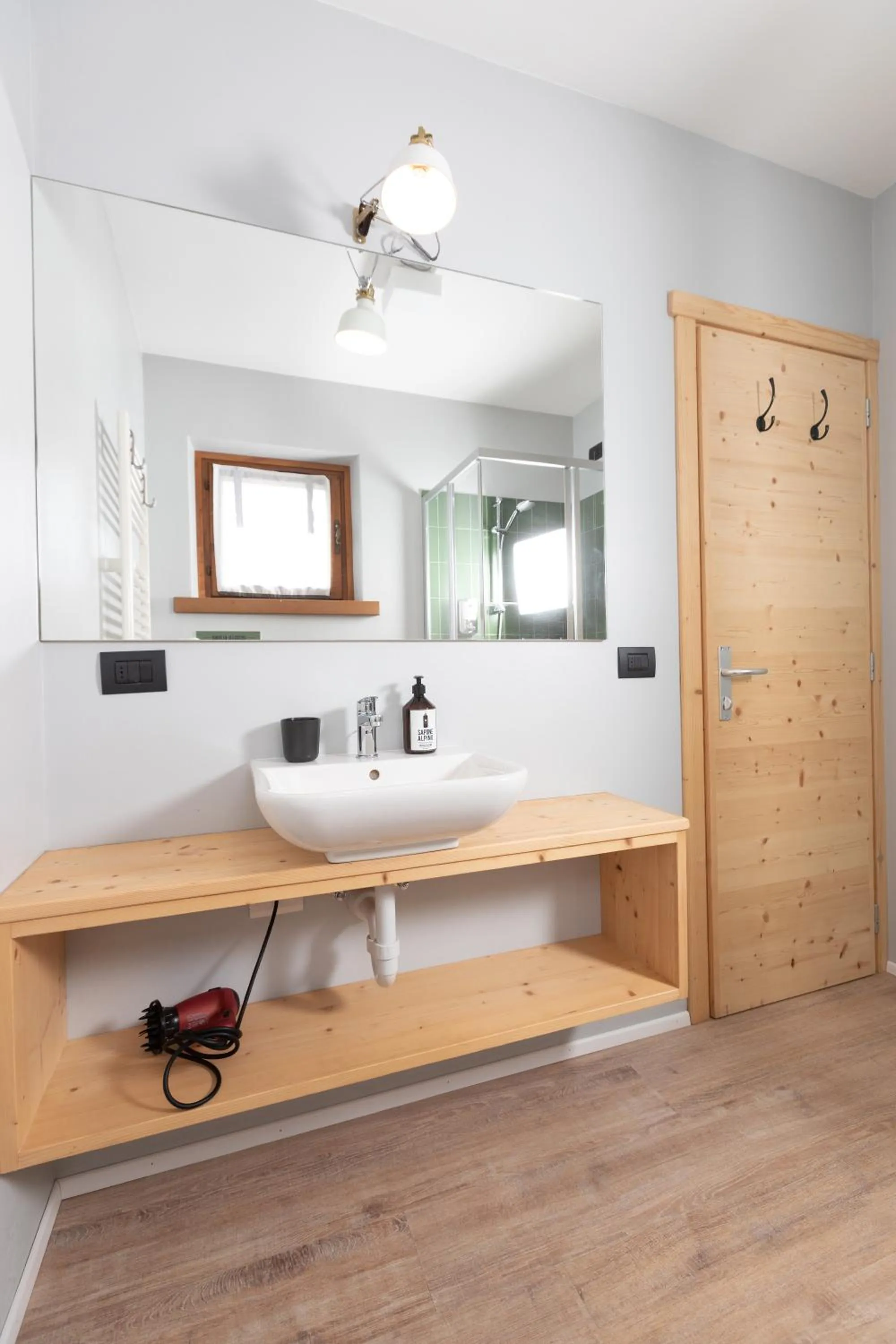 Bathroom in Ostello Alpino