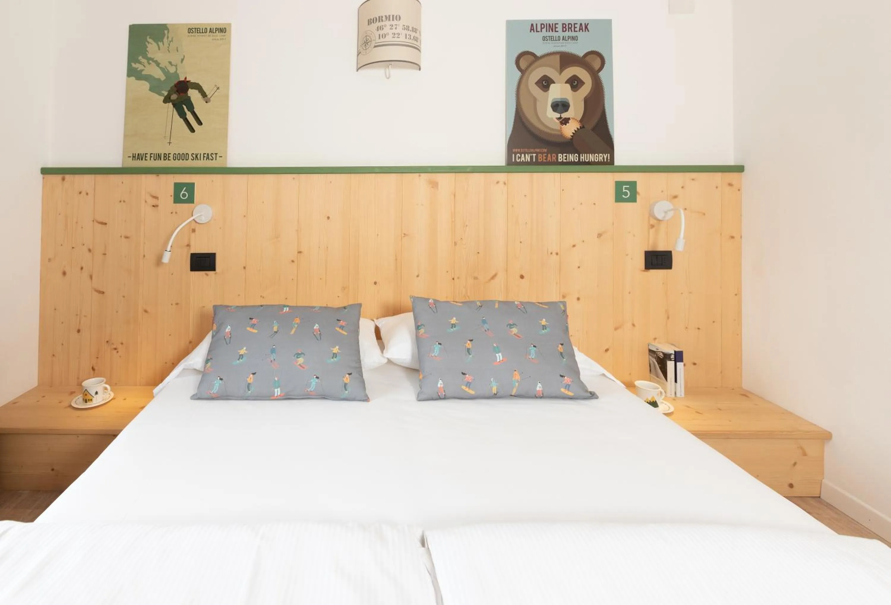 Bedroom, Bed in Ostello Alpino