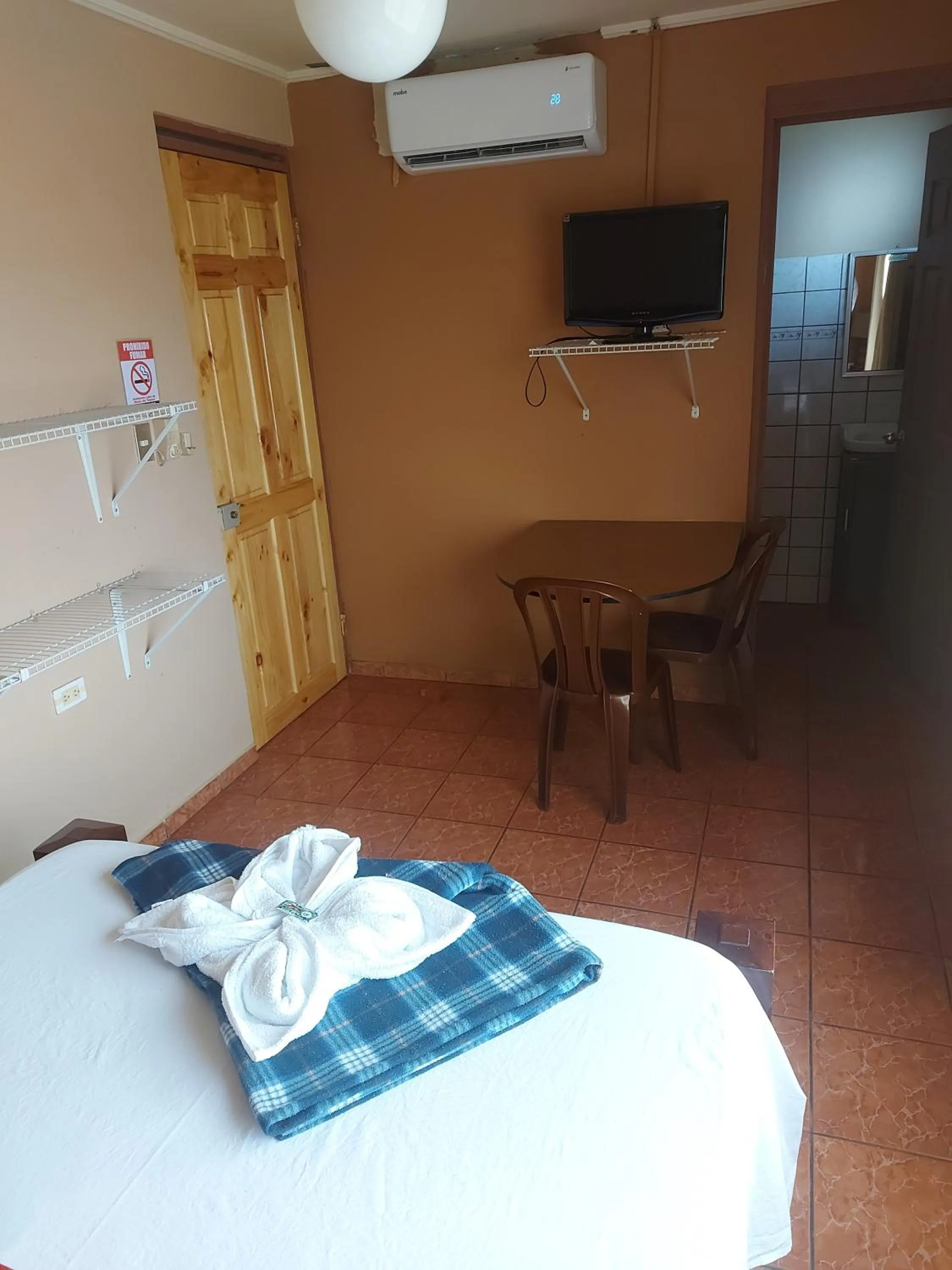 Bedroom, Bed in Hotel Torre Fuerte