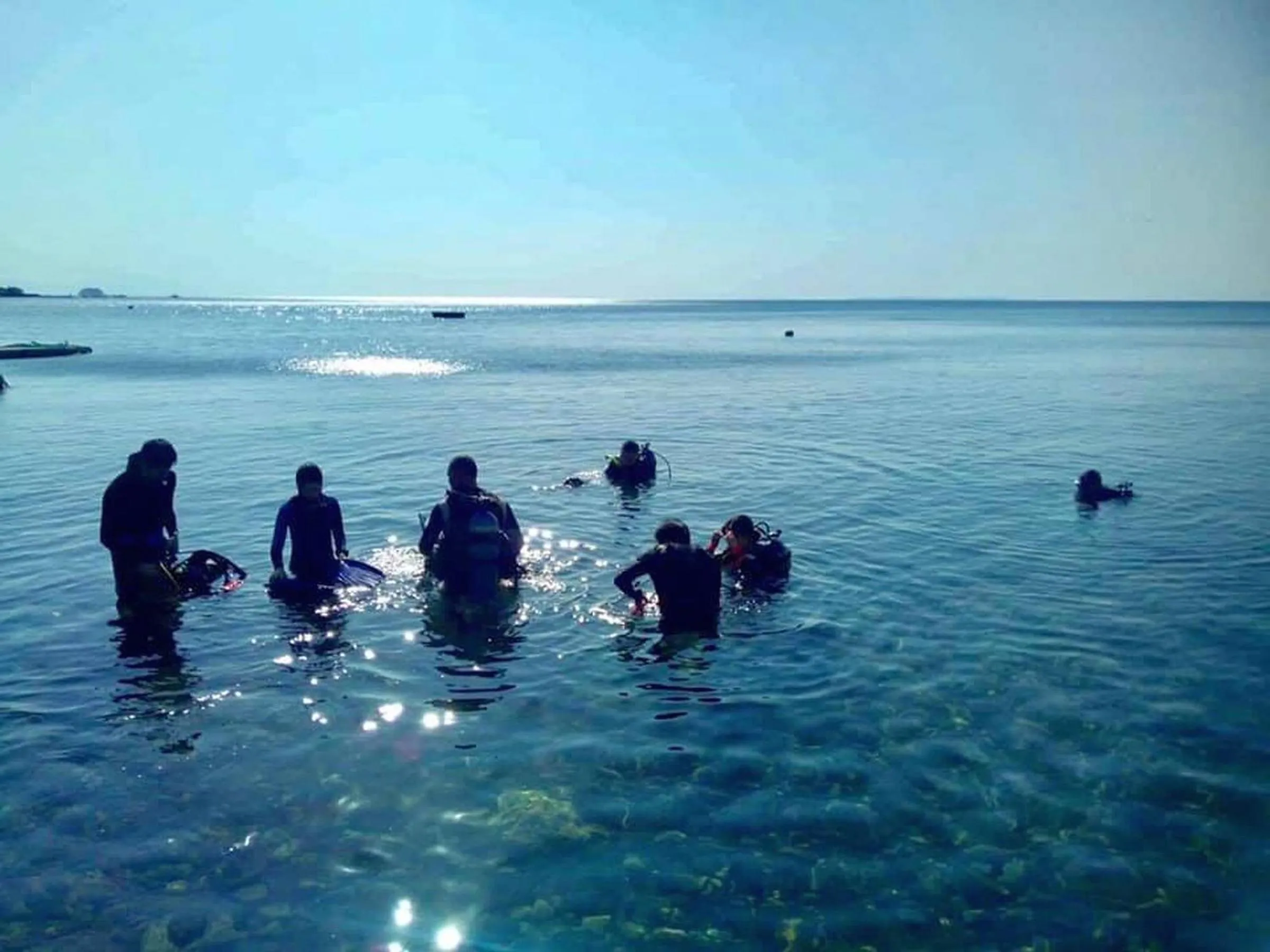 People in Bentrina Diving Resort