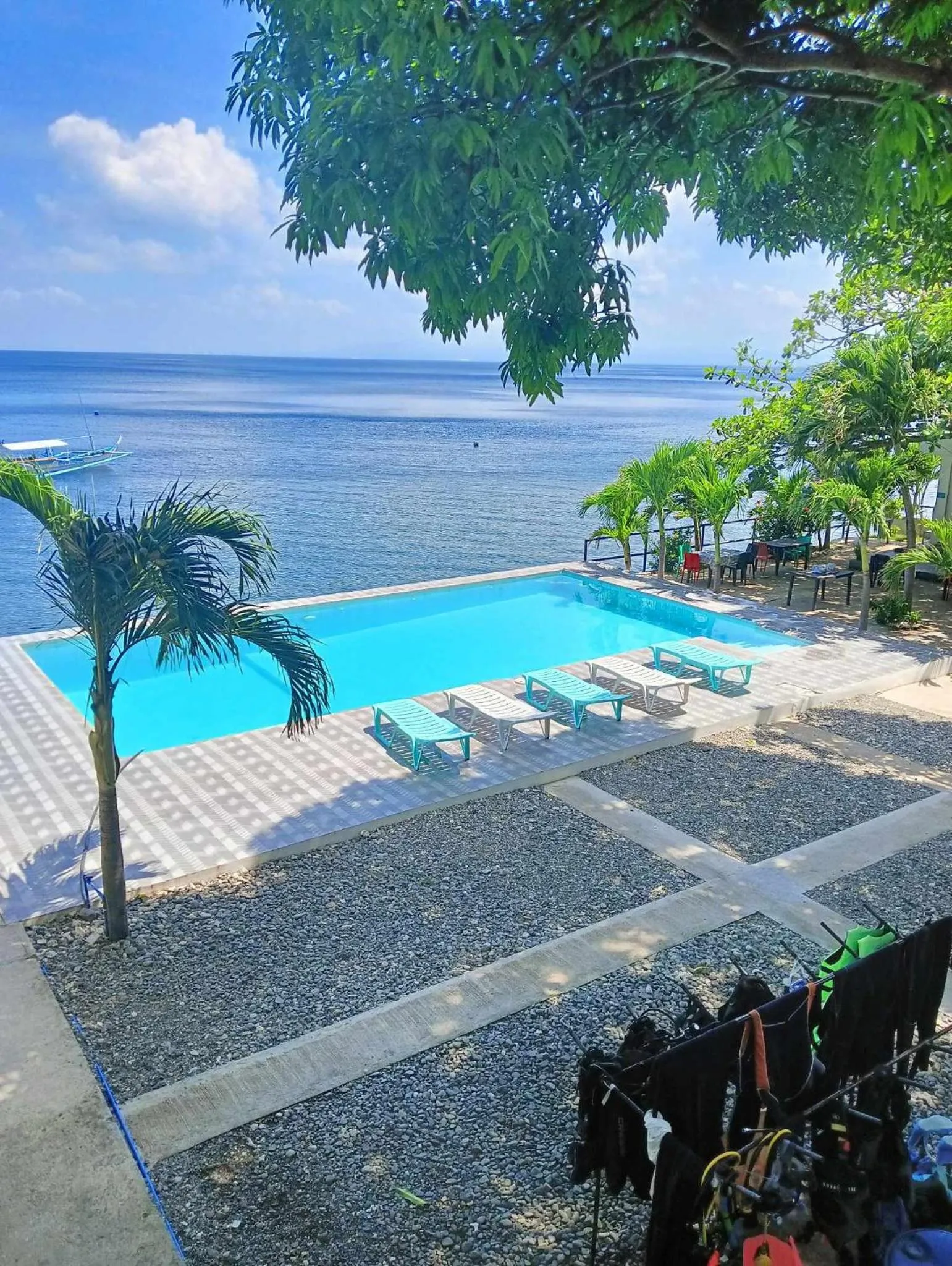 Day in Bentrina Diving Resort