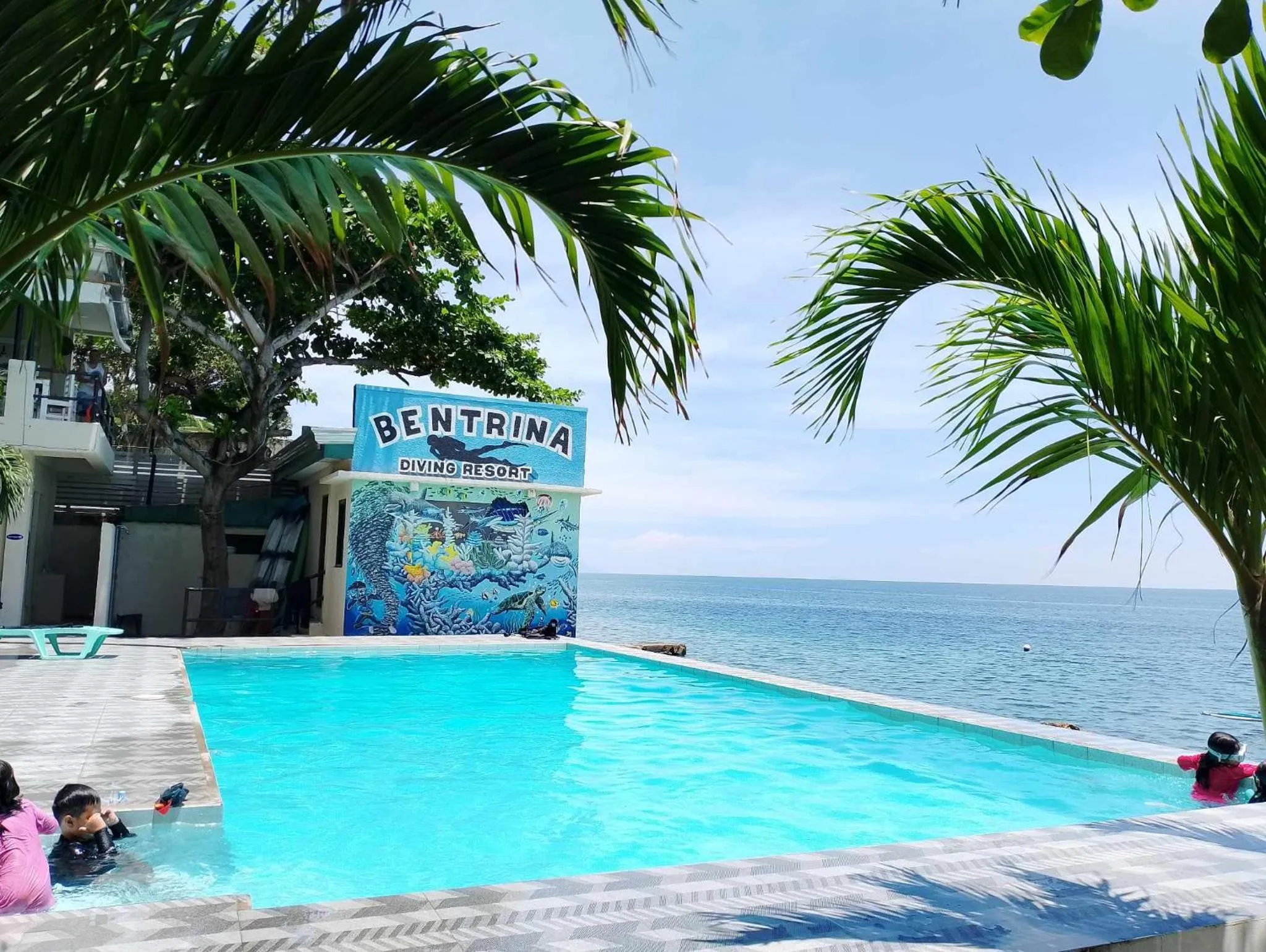 Pool view in Bentrina Diving Resort