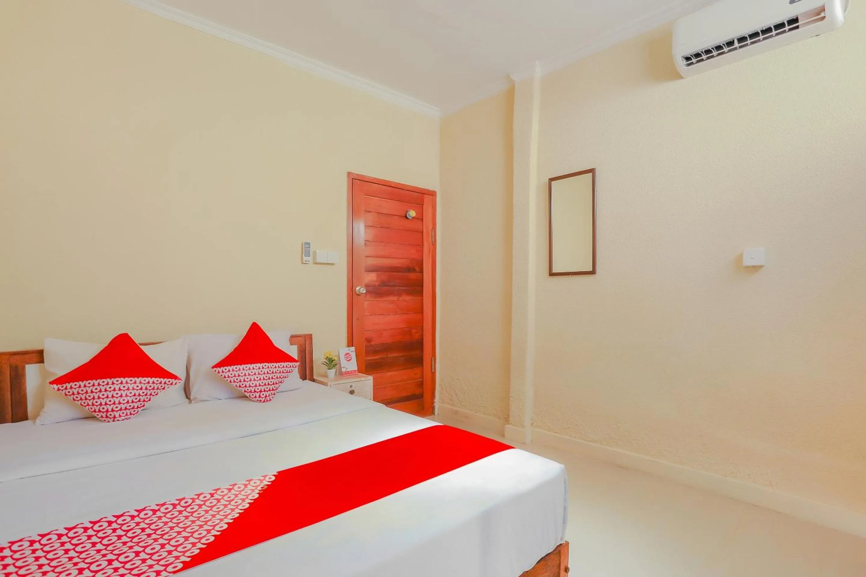 Bedroom, Bed in OYO Life 90301 Hidden Village Uluwatu