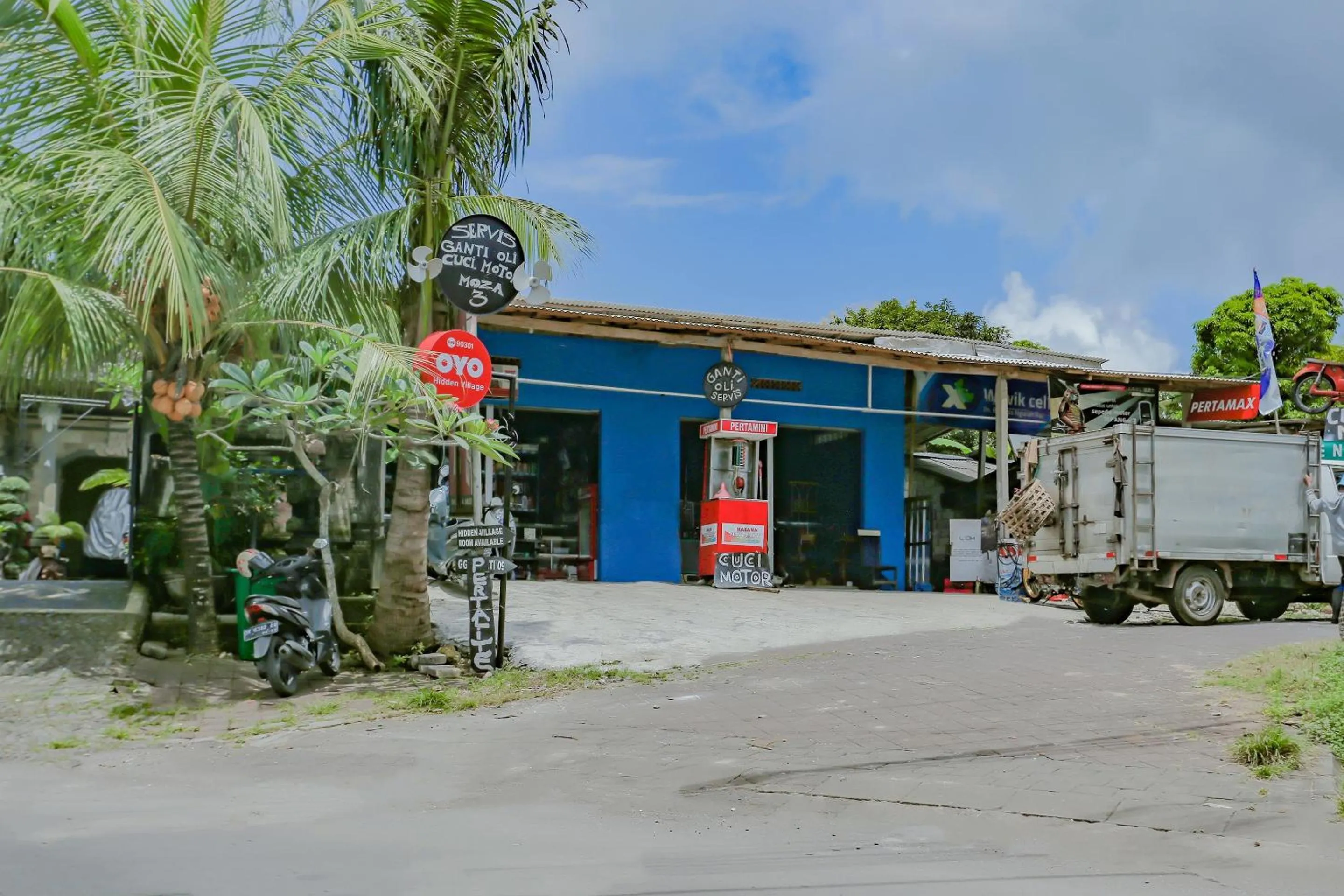 Facade/entrance in OYO Life 90301 Hidden Village Uluwatu