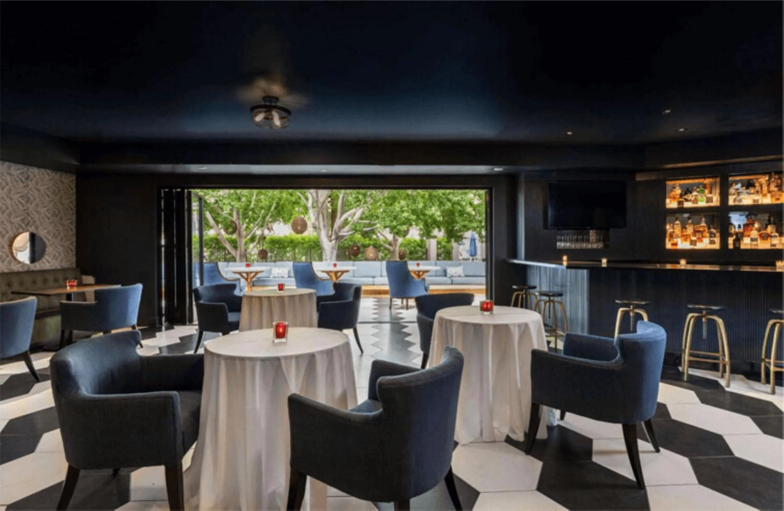 Lounge or bar in Riviera Resort Palm Springs