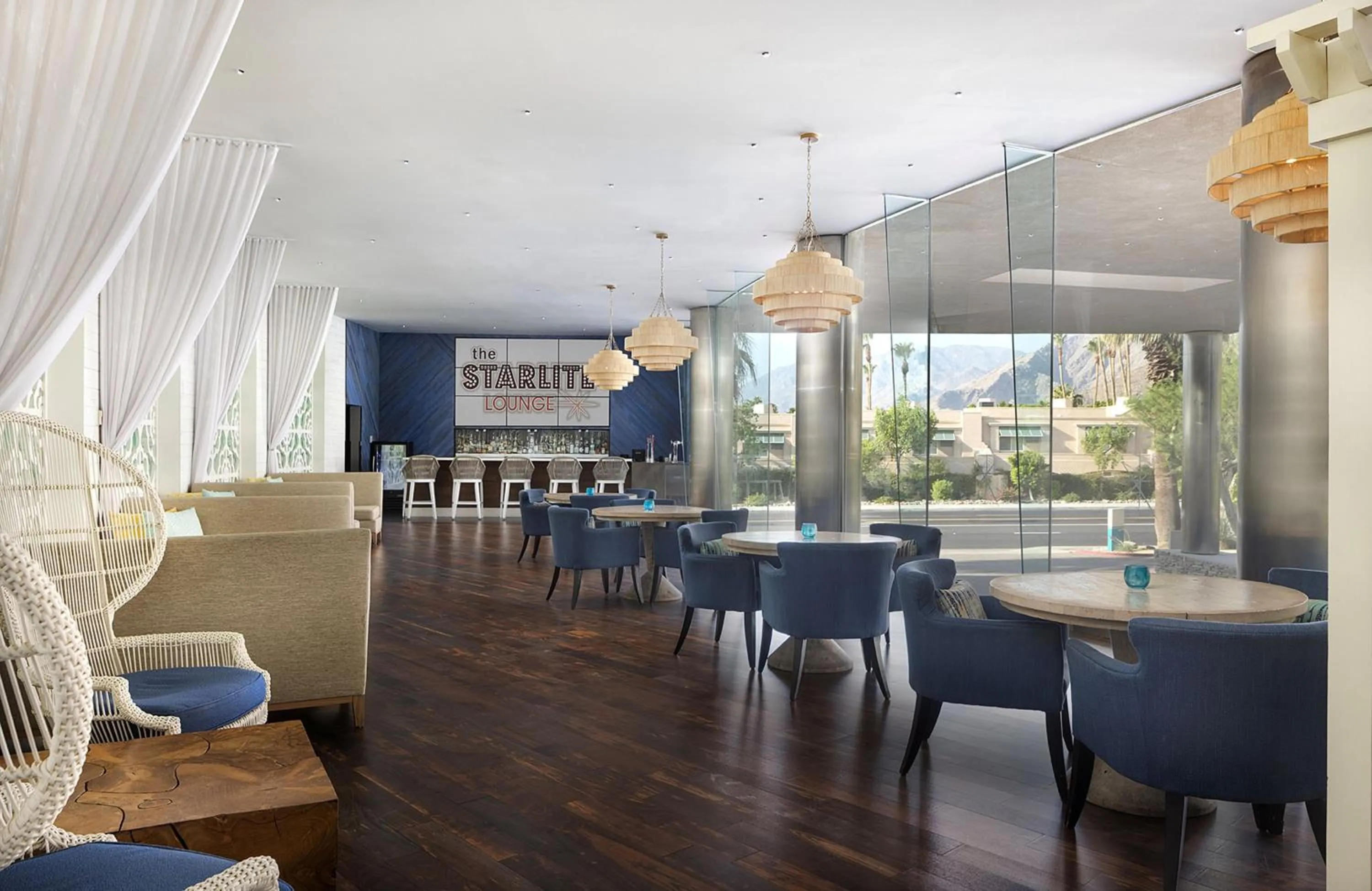 Lounge or bar in Riviera Resort Palm Springs