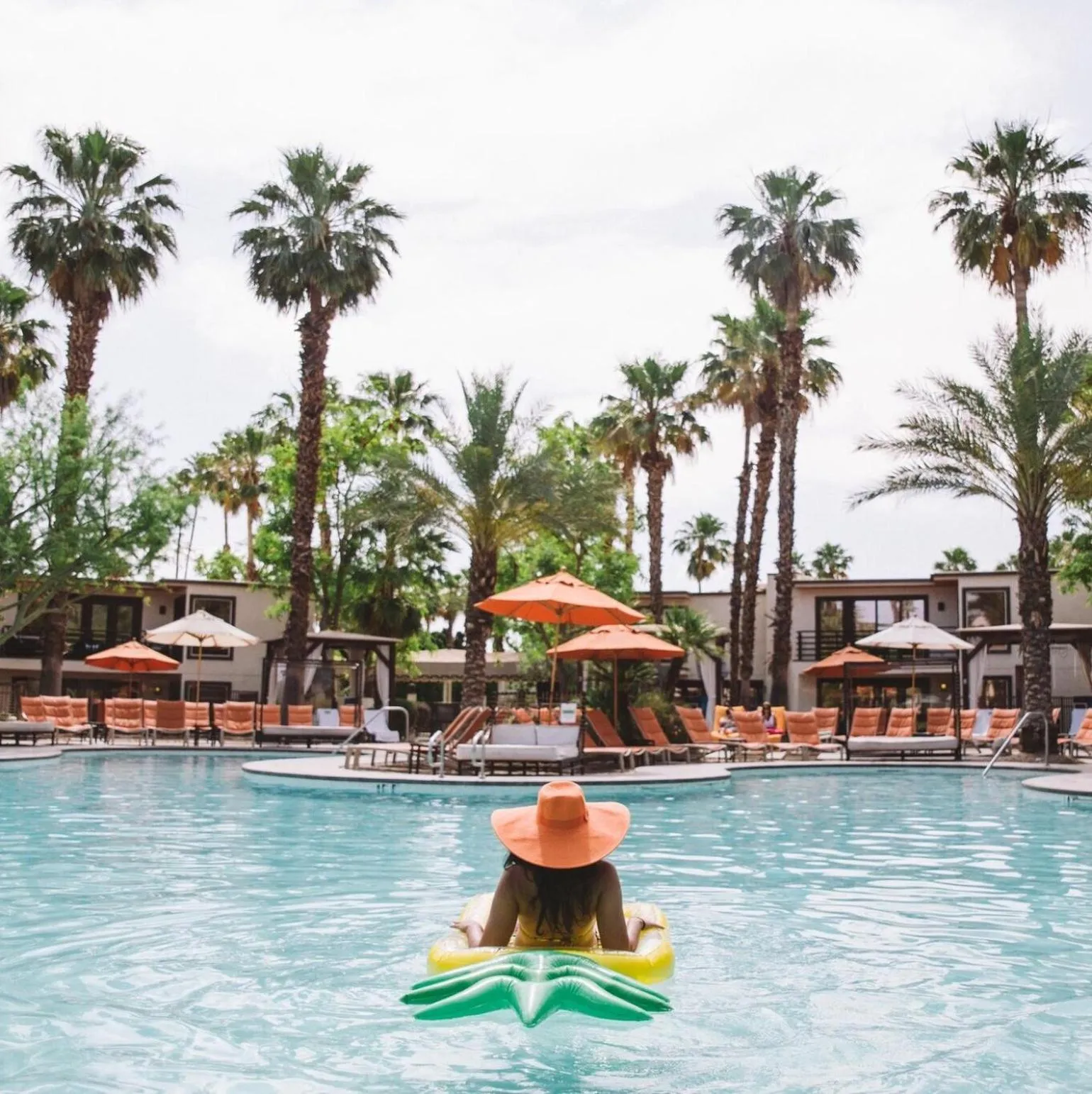 Swimming pool in Riviera Resort Palm Springs