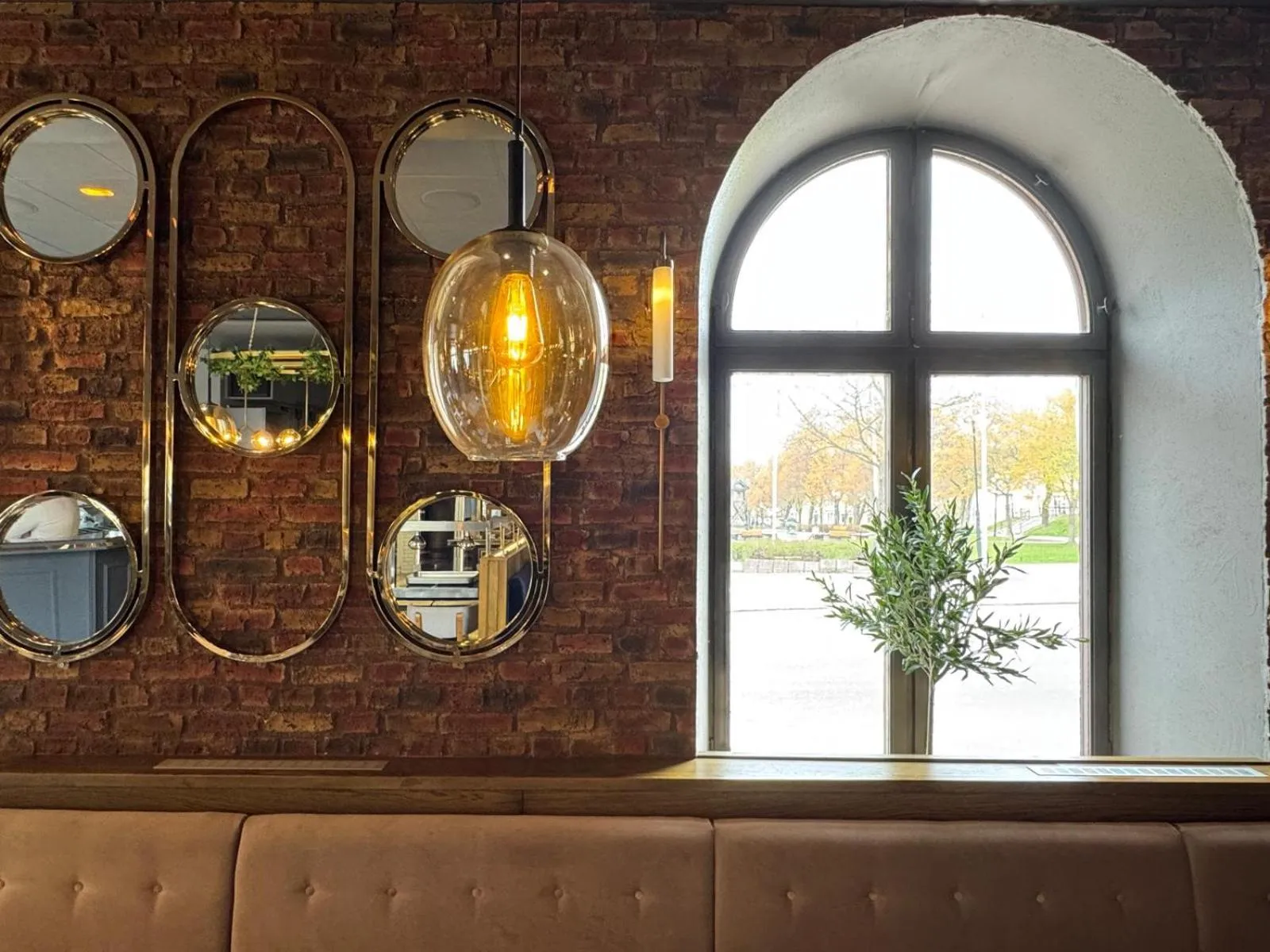 Restaurant/places to eat in Quality Hotel Statt