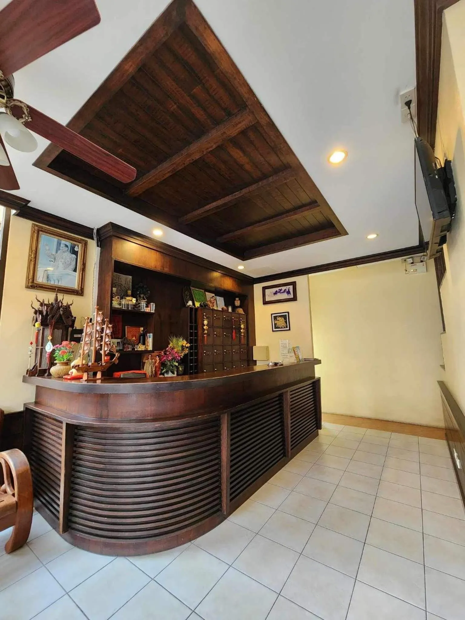 Property building in Baan Kingkeaw Thamdee Patong