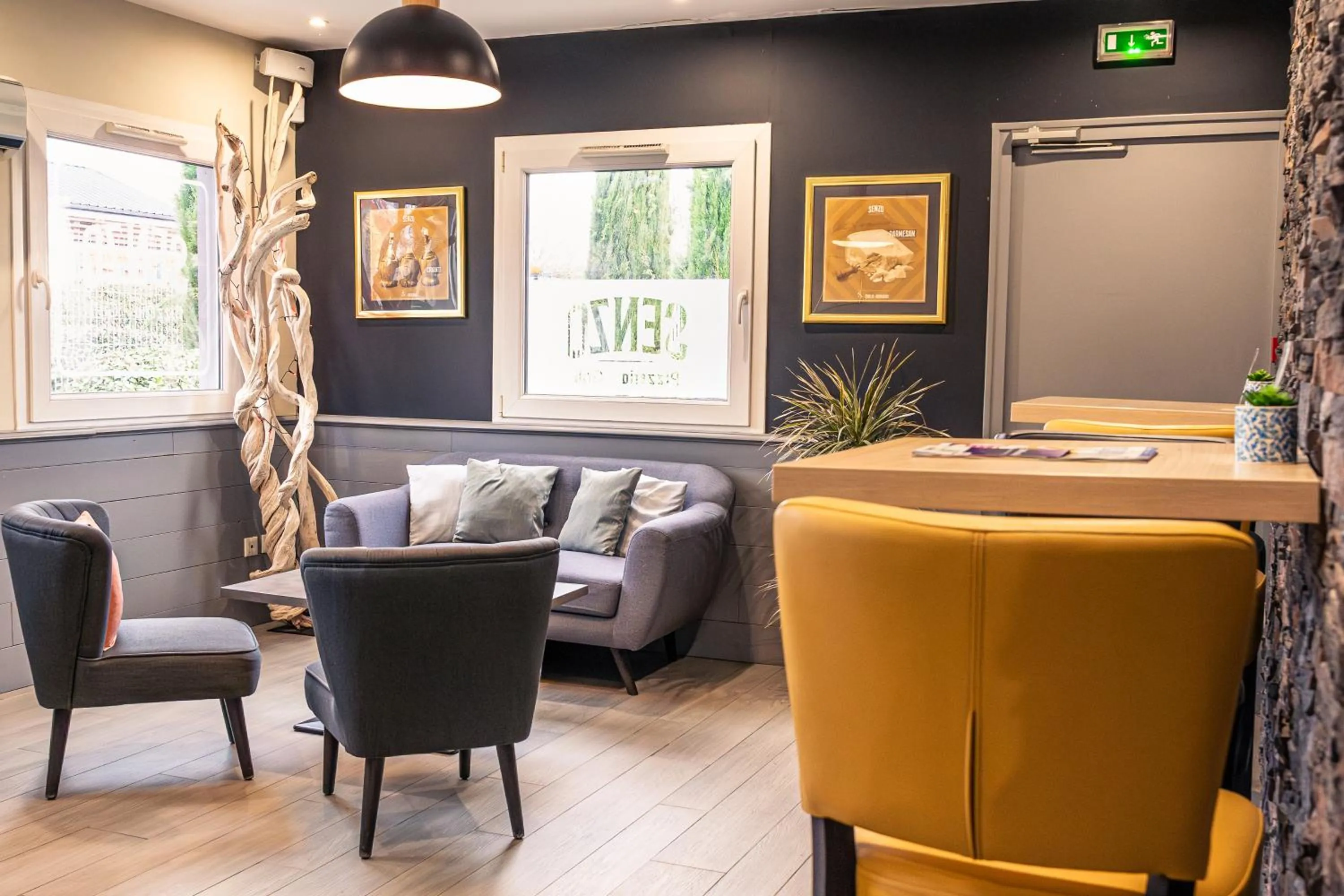 Restaurant/places to eat in Brit Hotel Confort Manosque Cadarache