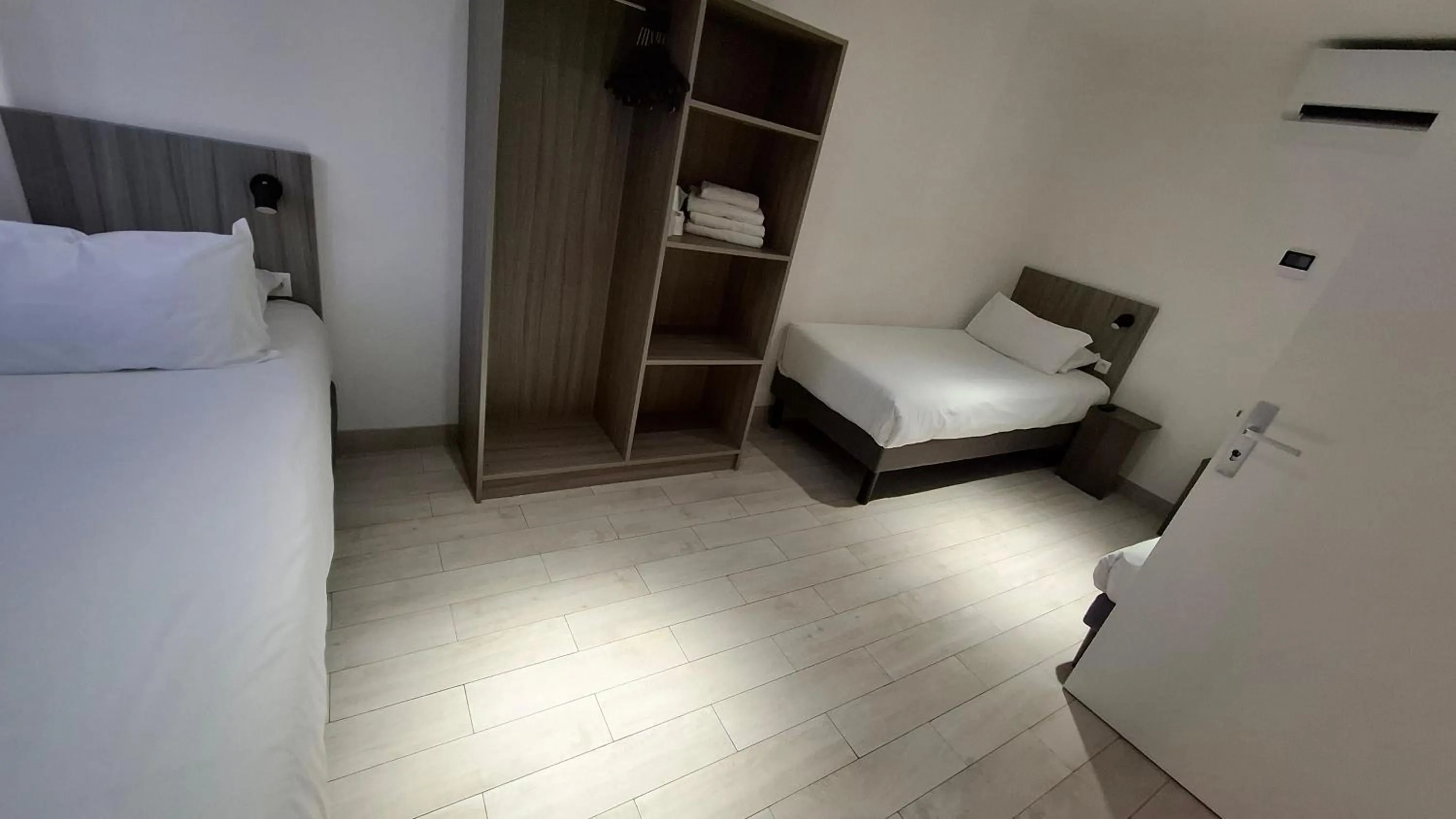 Photo of the whole room, Bed in Brit Hotel Confort Manosque Cadarache