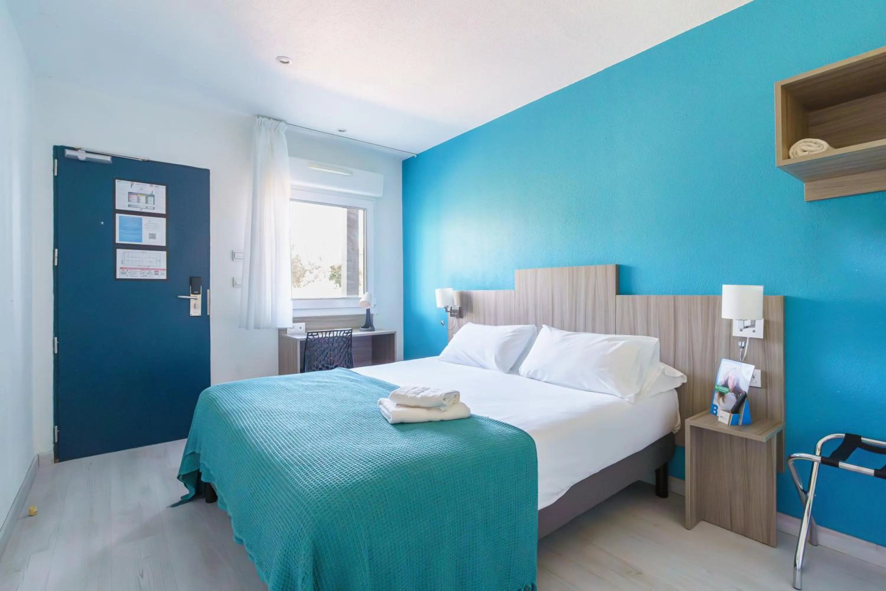 Bedroom, Bed in Brit Hotel Confort Manosque Cadarache