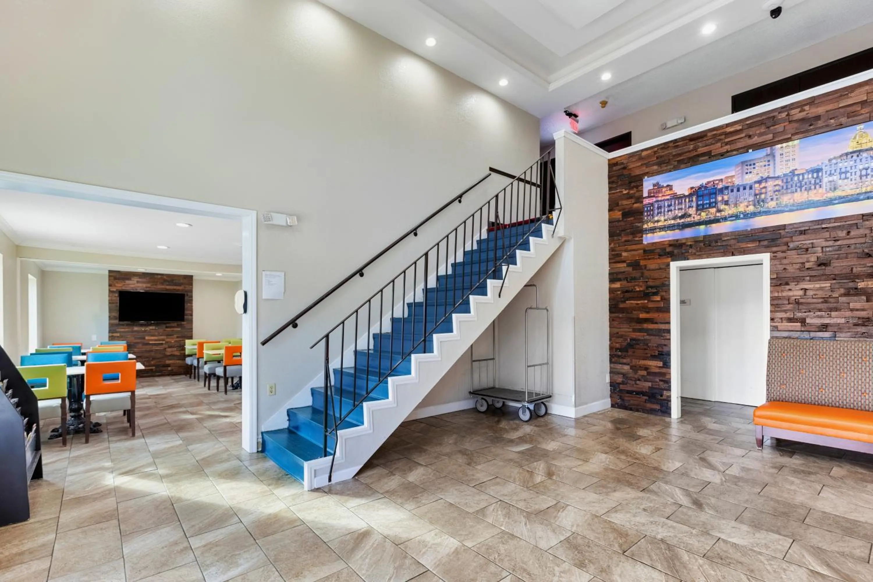 Lobby or reception in Days Inn by Wyndham Savannah Gateway I-95