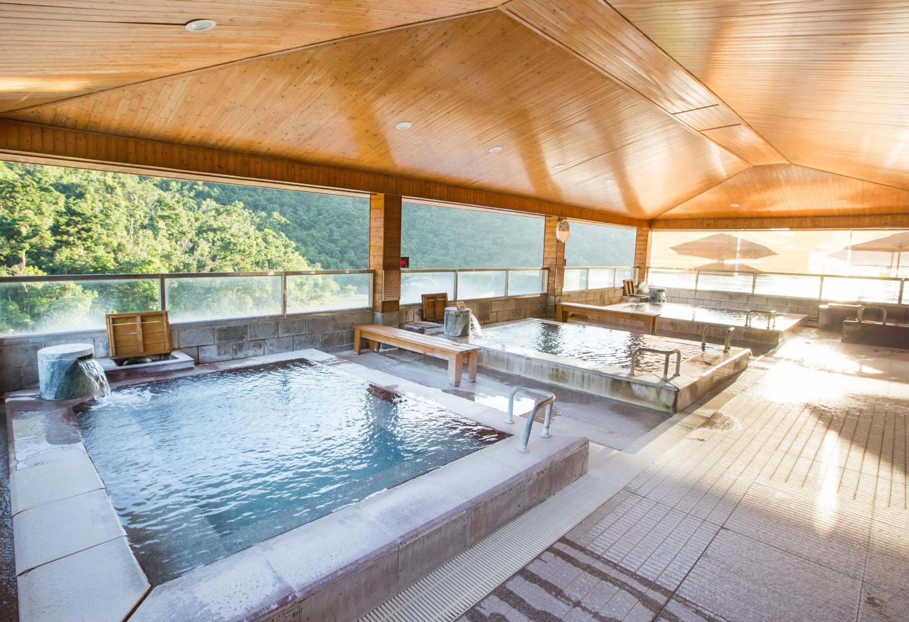 Hot Spring Bath in Dong Tair Spa Hotel