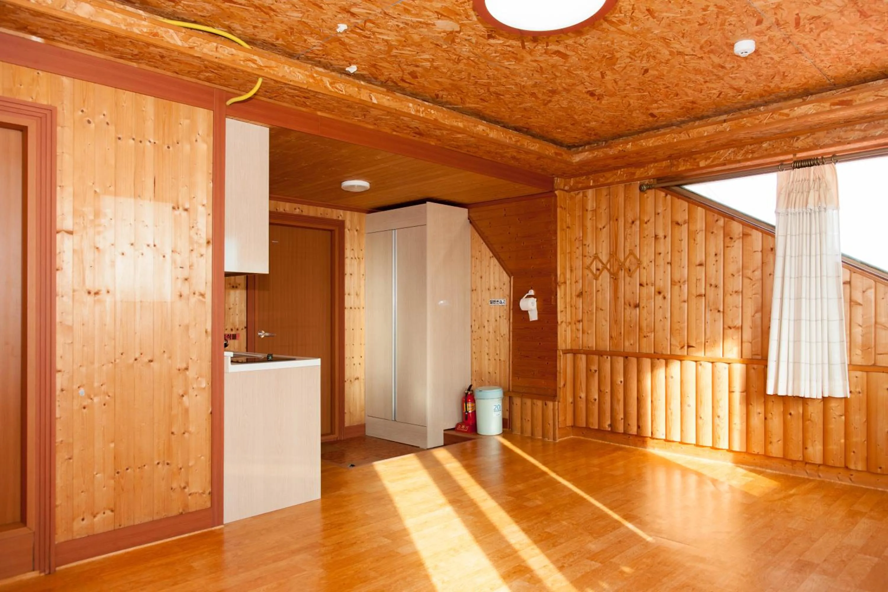 Decorative detail in Sunrise Pension