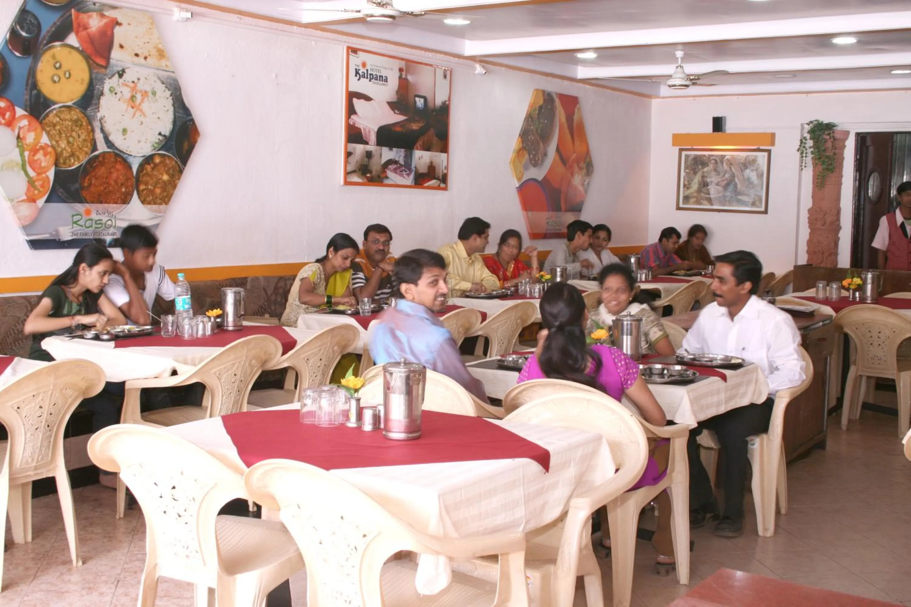 Restaurant/places to eat in JS Excellency