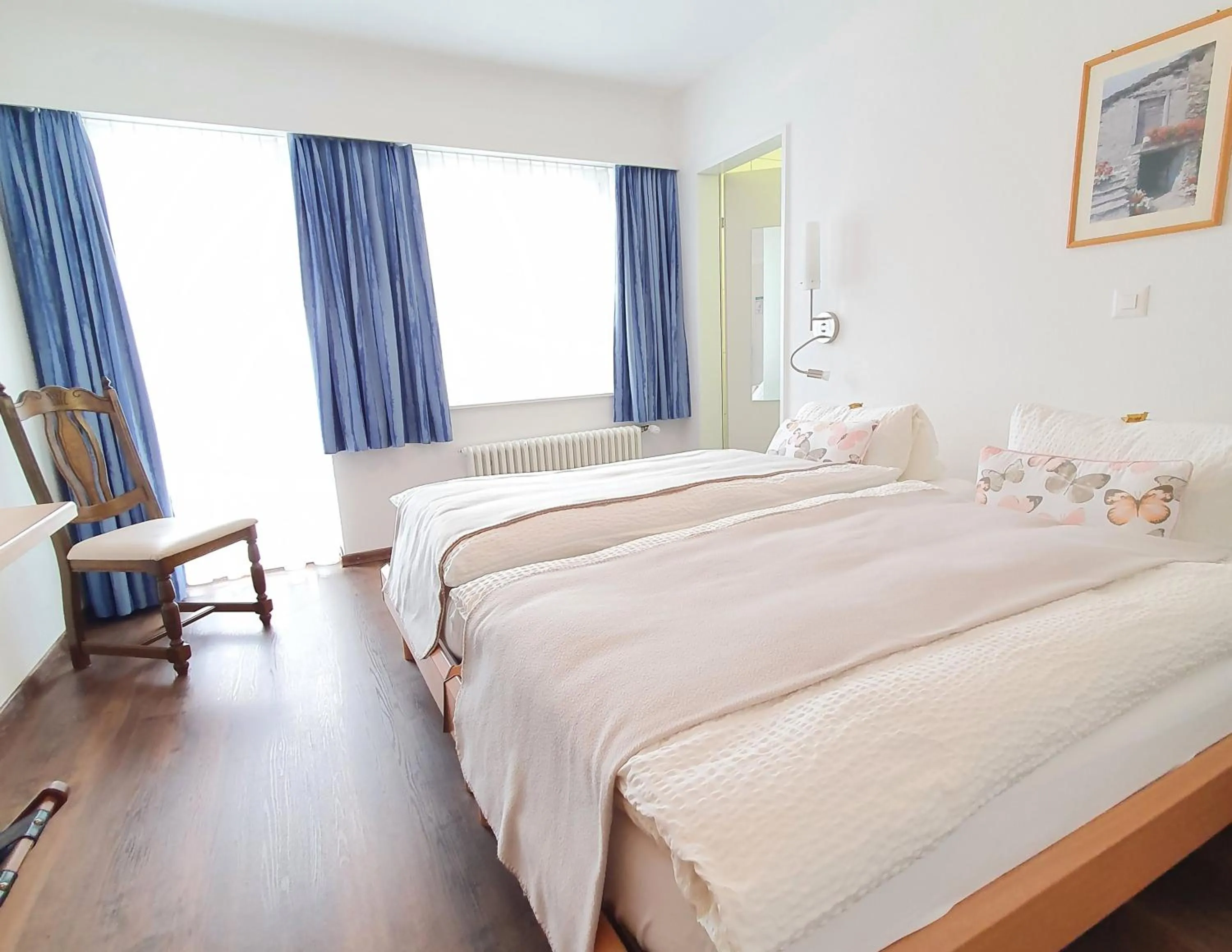 Photo of the whole room, Bed in Hotel-Restaurant Grina