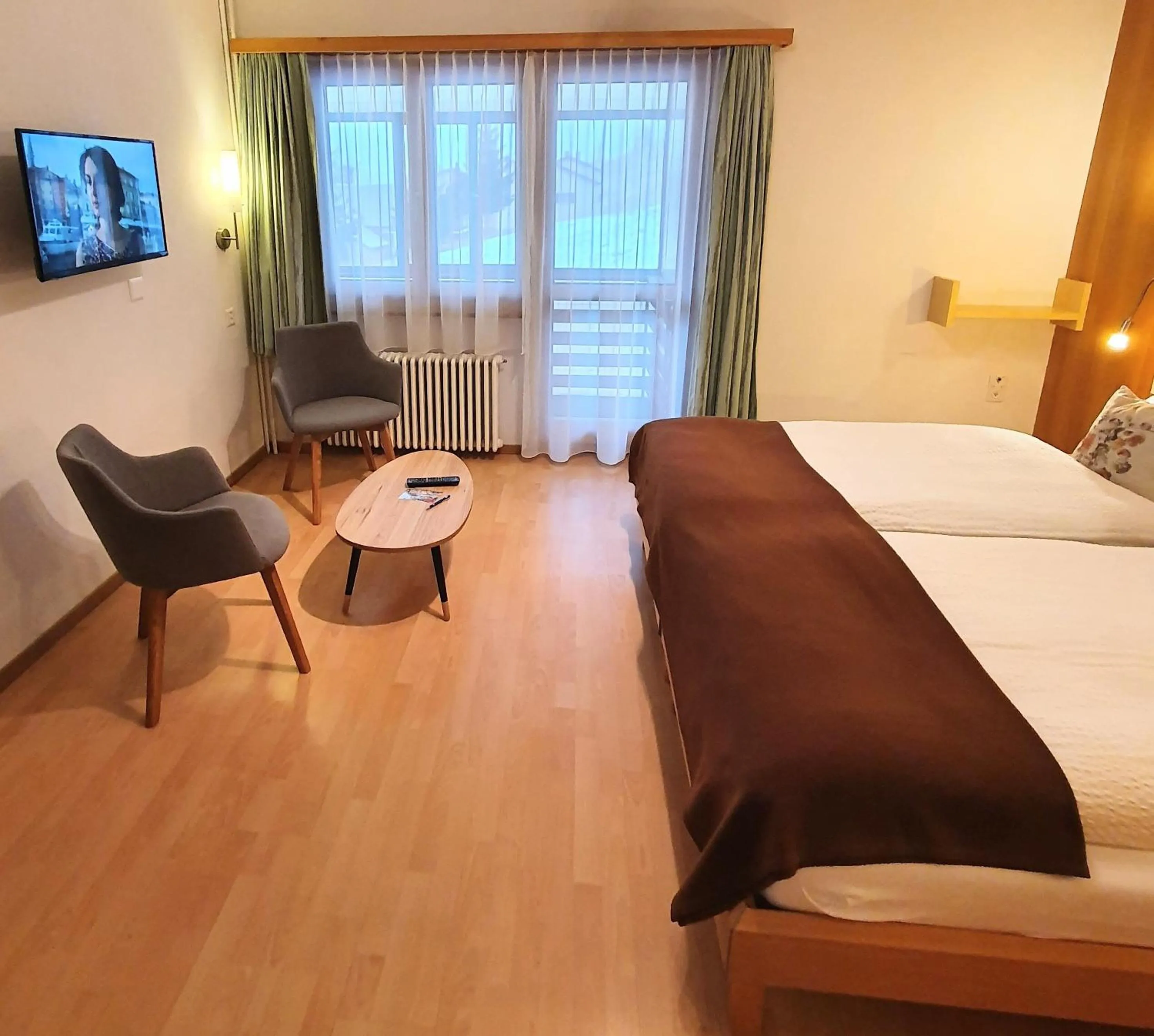 Photo of the whole room, Bed in Hotel-Restaurant Grina