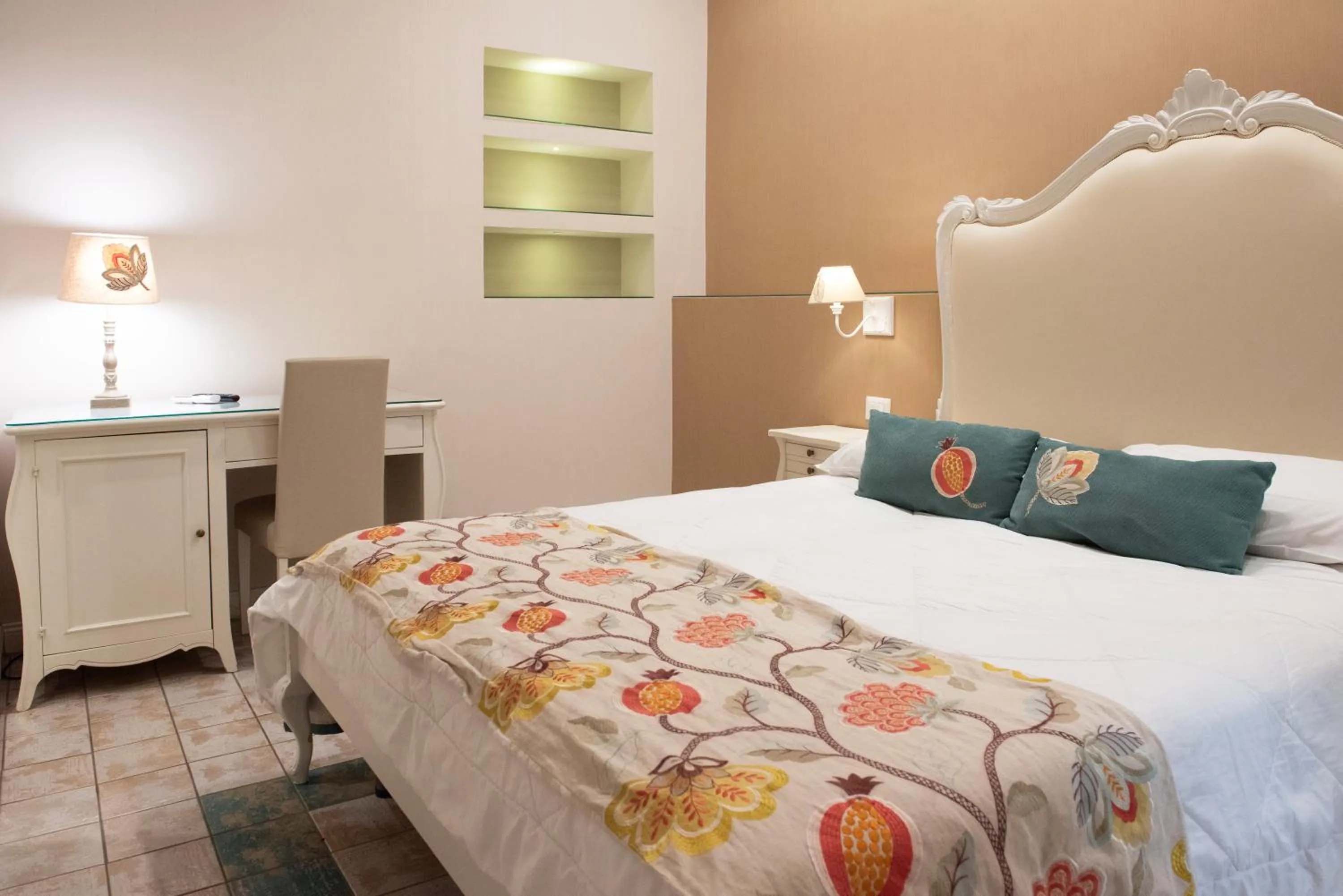 Bed in Certosa Suite