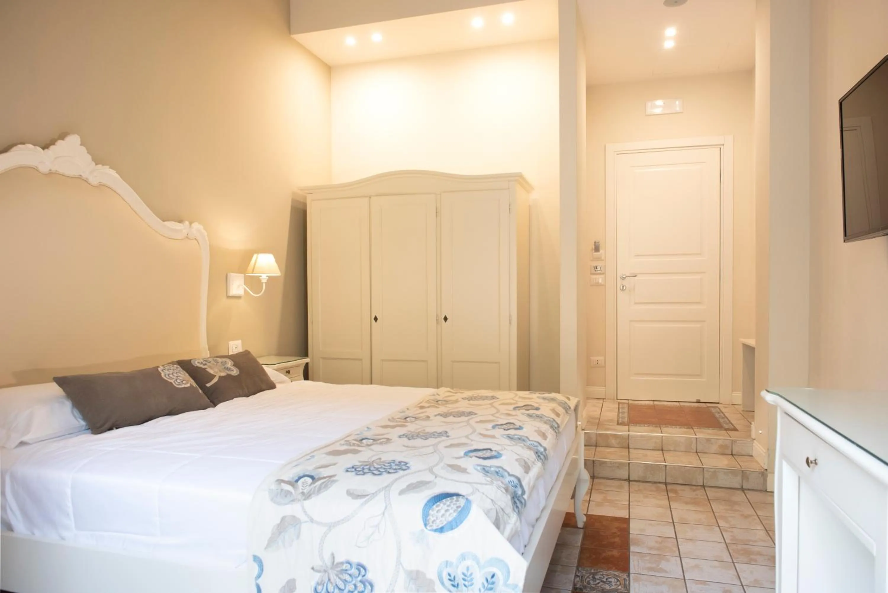 Bedroom, Bed in Certosa Suite