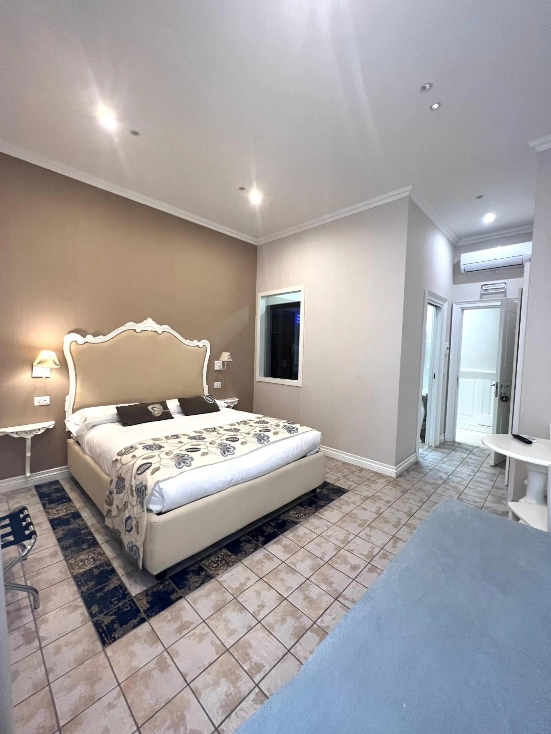 Bed in Certosa Suite