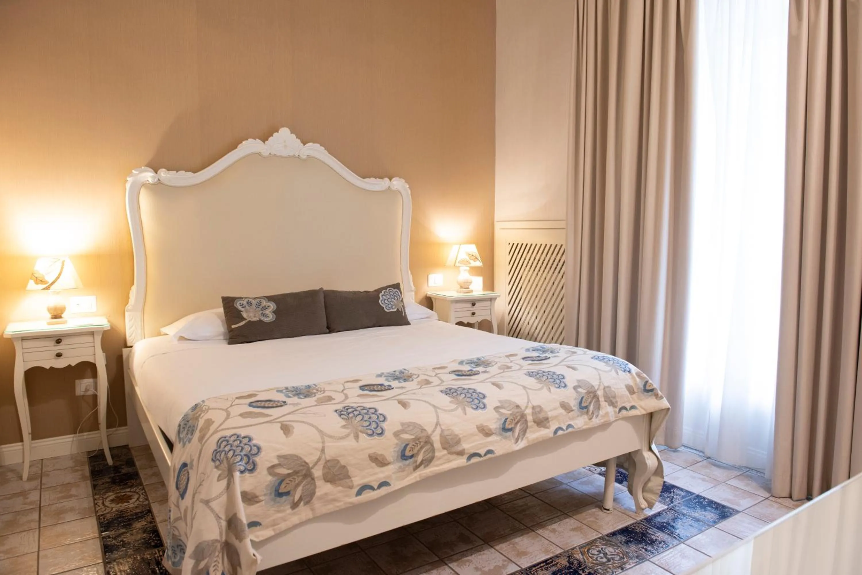 Bed in Certosa Suite