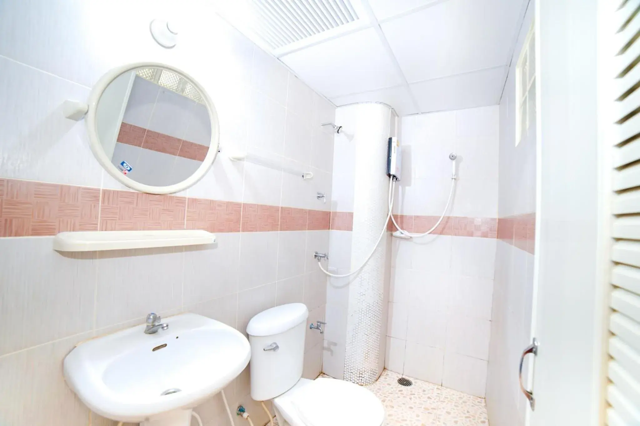 Family Room with Balcony in Pakdee House Family Room with Balcony in Pakdee House