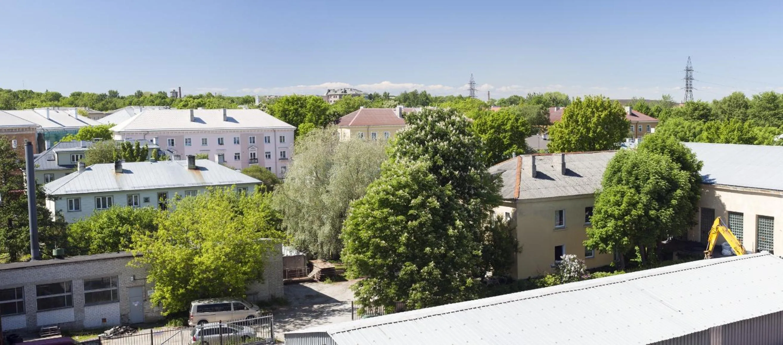 Area and facilities in EHE Hostel