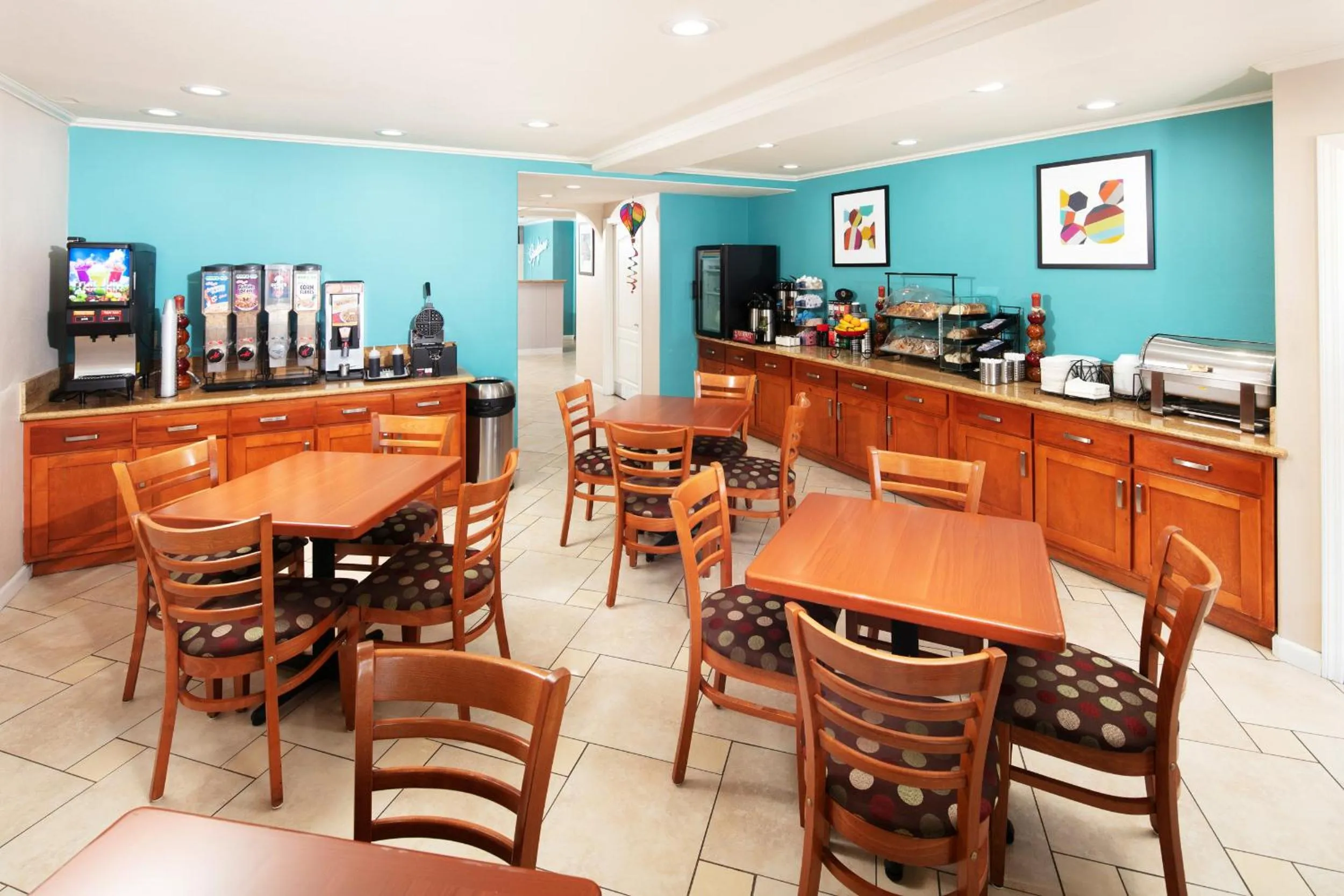 Restaurant/places to eat in Signature Temecula