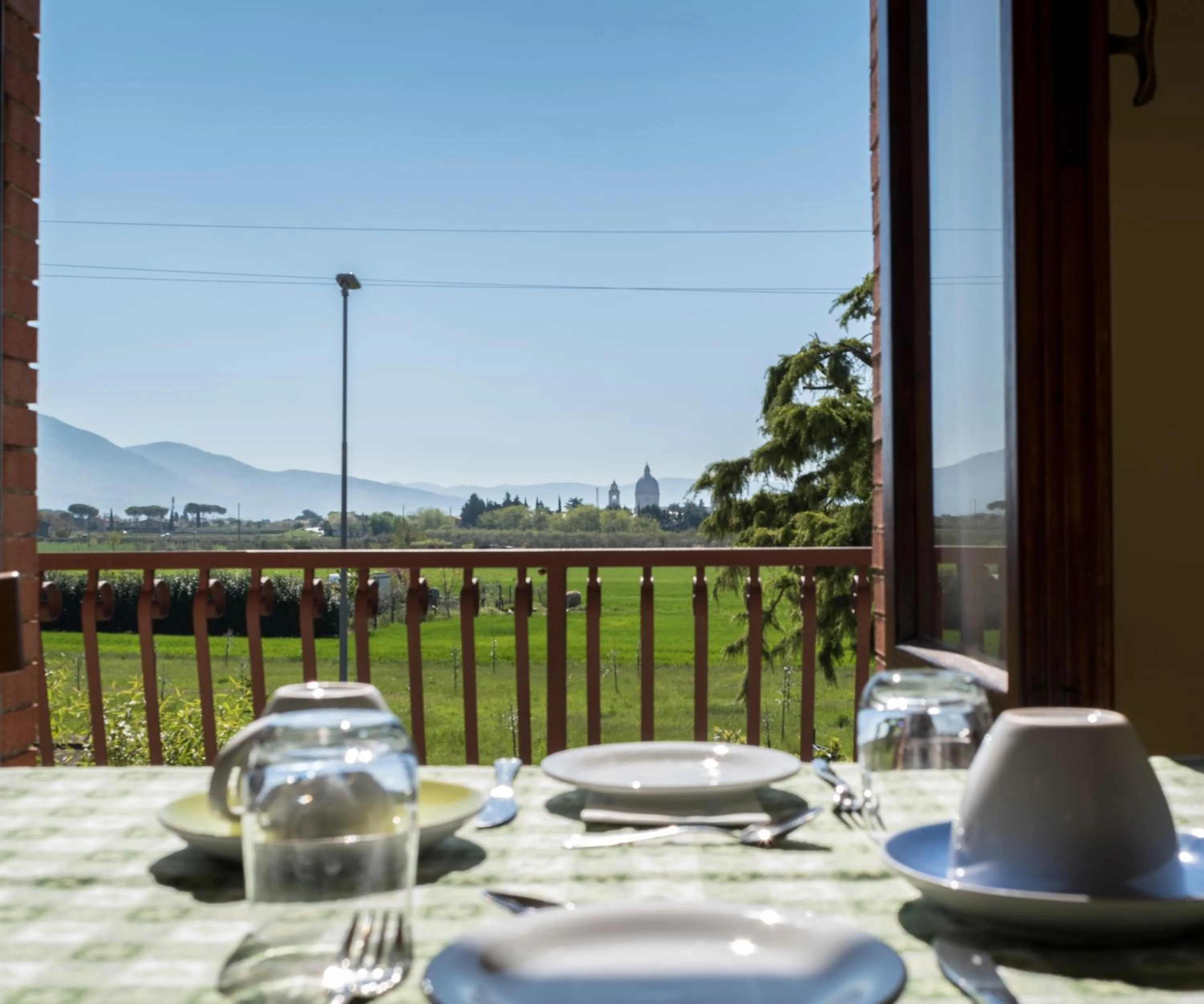 Communal lounge/ TV room in Camere Mariella